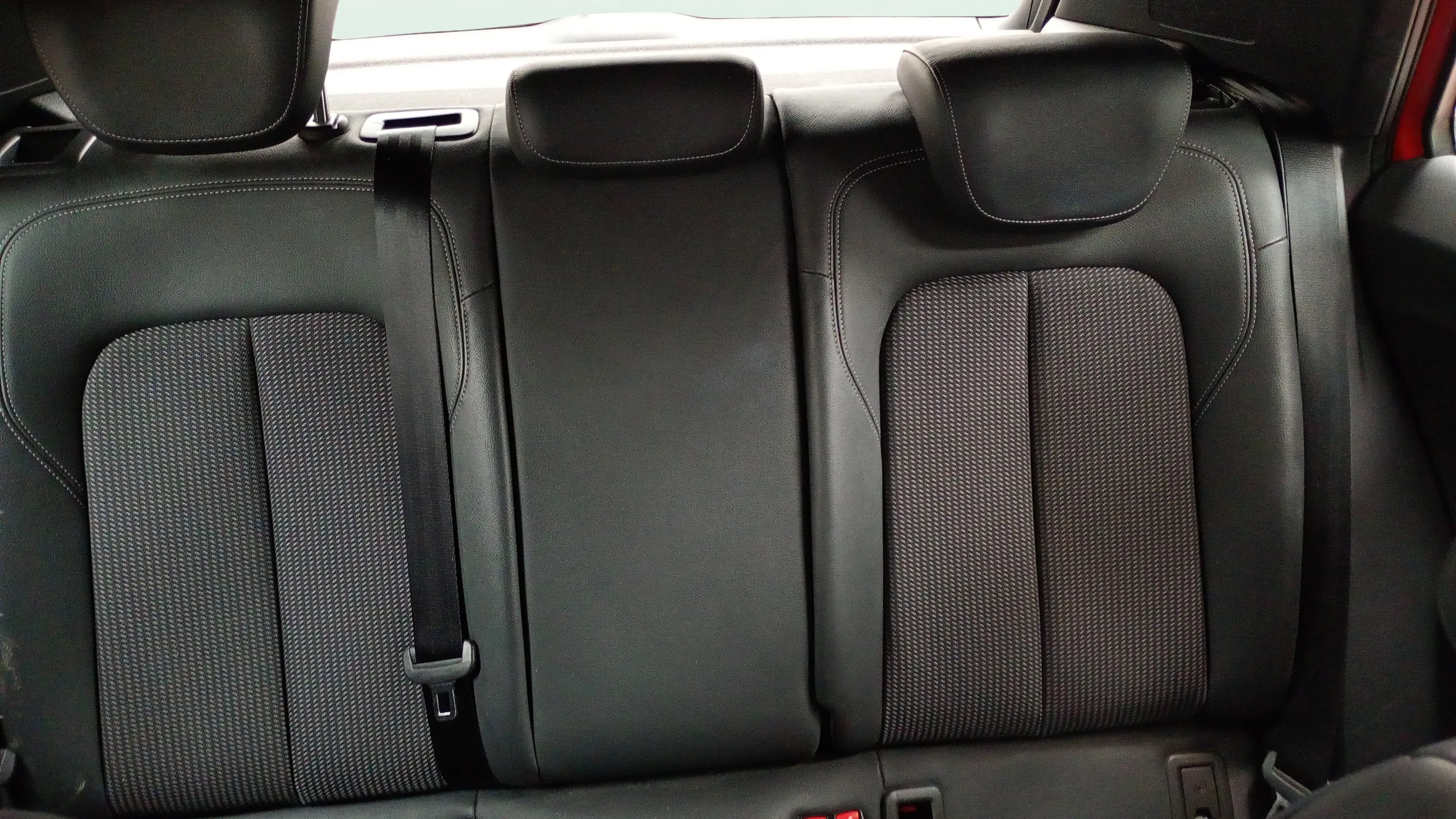 Audi Q2 Adrenalin 35 TDI S tronic - foto 21