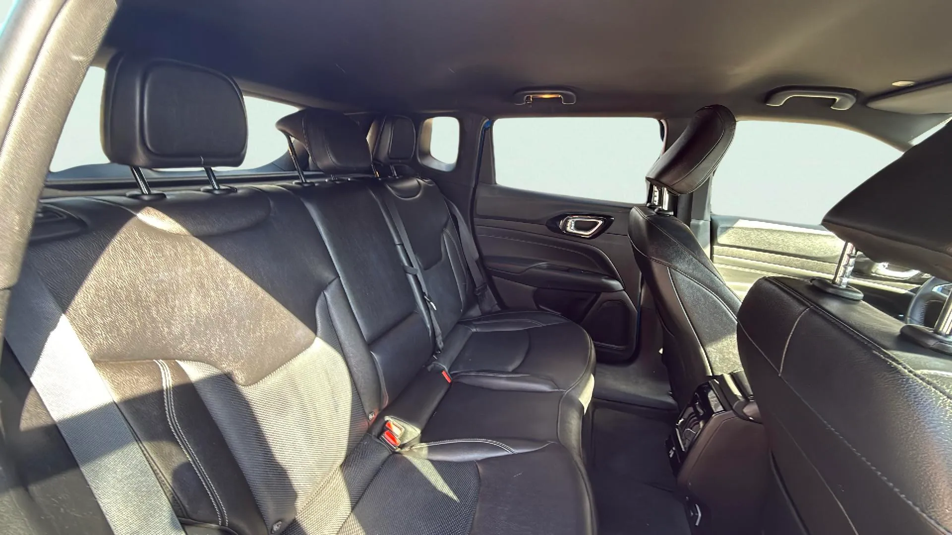 Jeep Compass 1.3 PHEV S AWD - foto 21