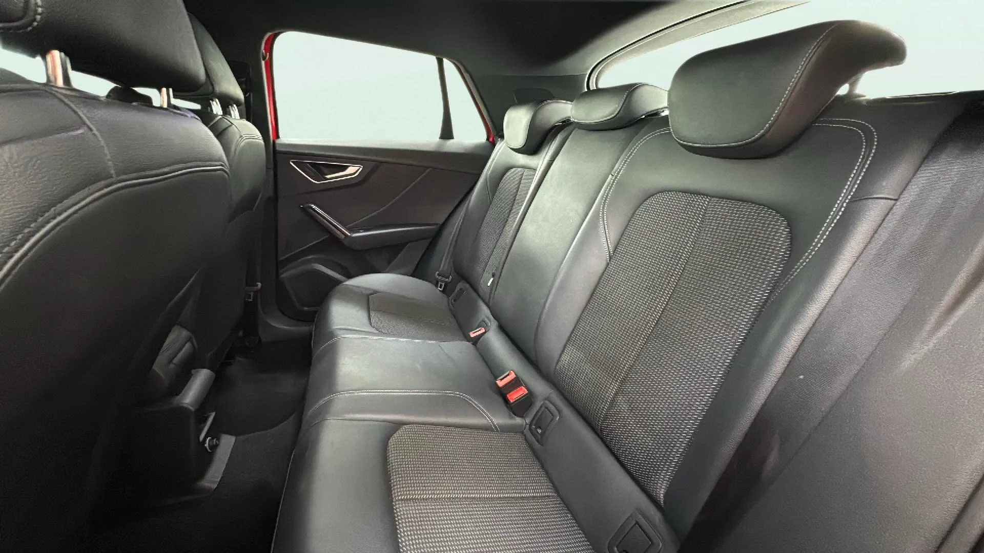 Audi Q2 Adrenalin 35 TDI S tronic - foto 11