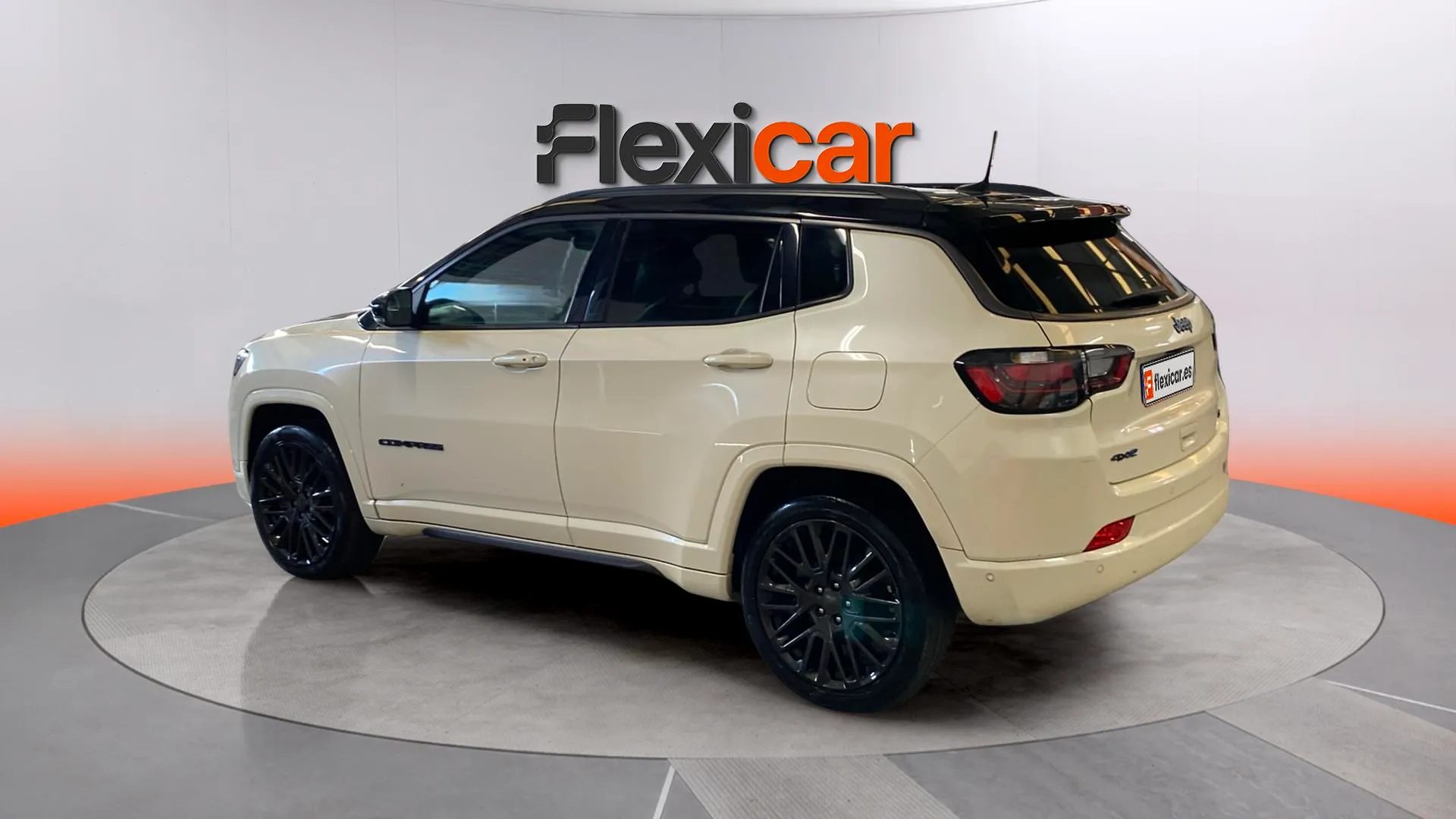 Jeep Compass 1.3 PHEV S AWD - foto 4
