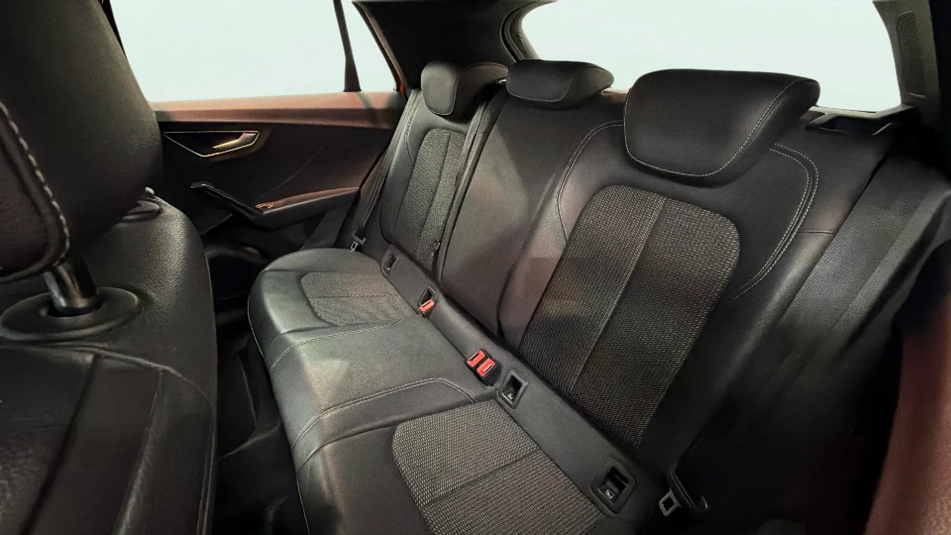 Audi Q2 Adrenalin 35 TDI S tronic - foto 10