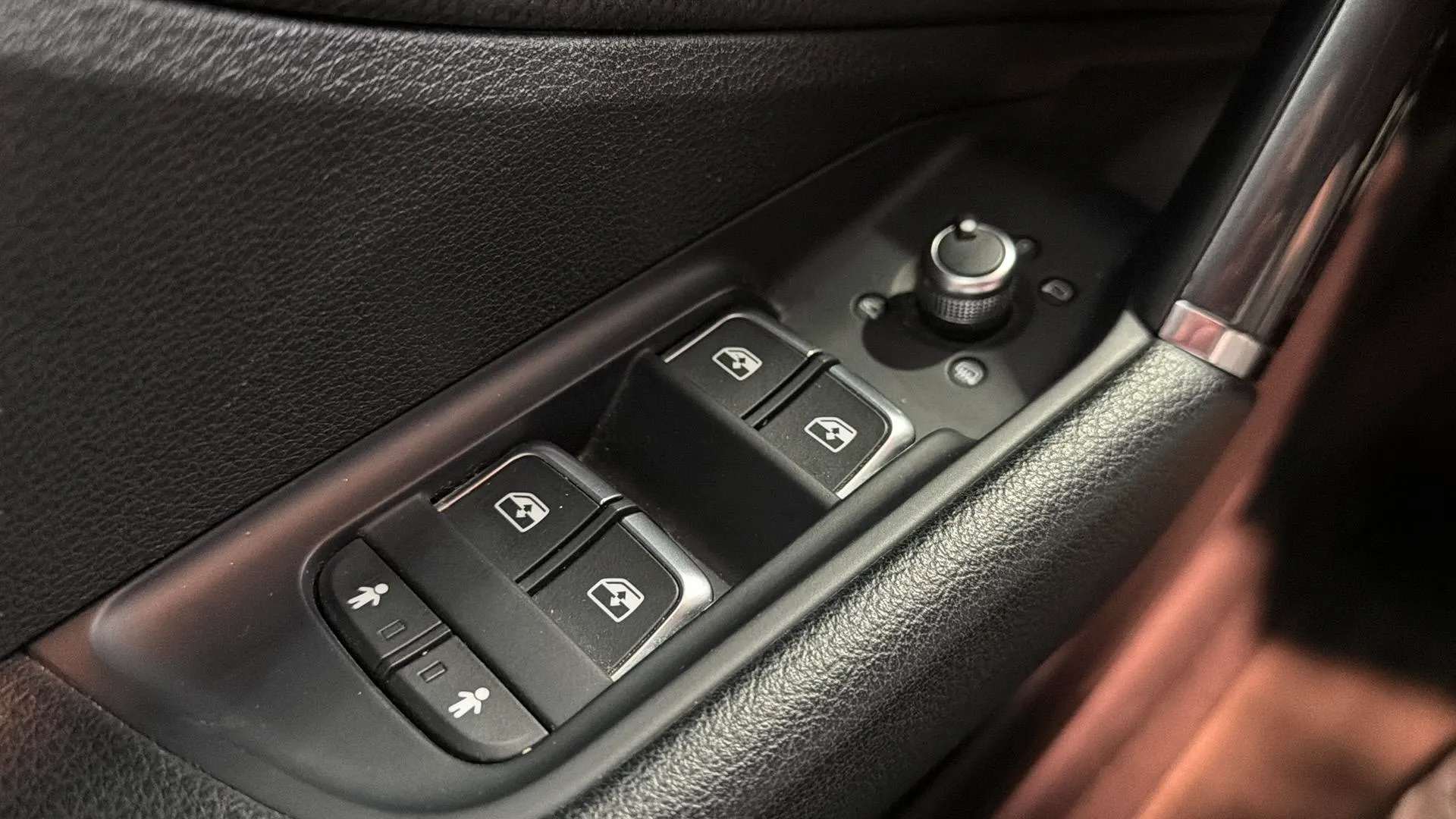 Audi Q2 Adrenalin 35 TDI S tronic - foto 22