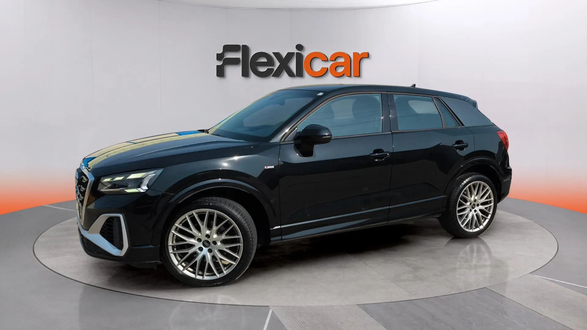 Audi Q2 Adrenalin 35 TDI S tronic - foto 8