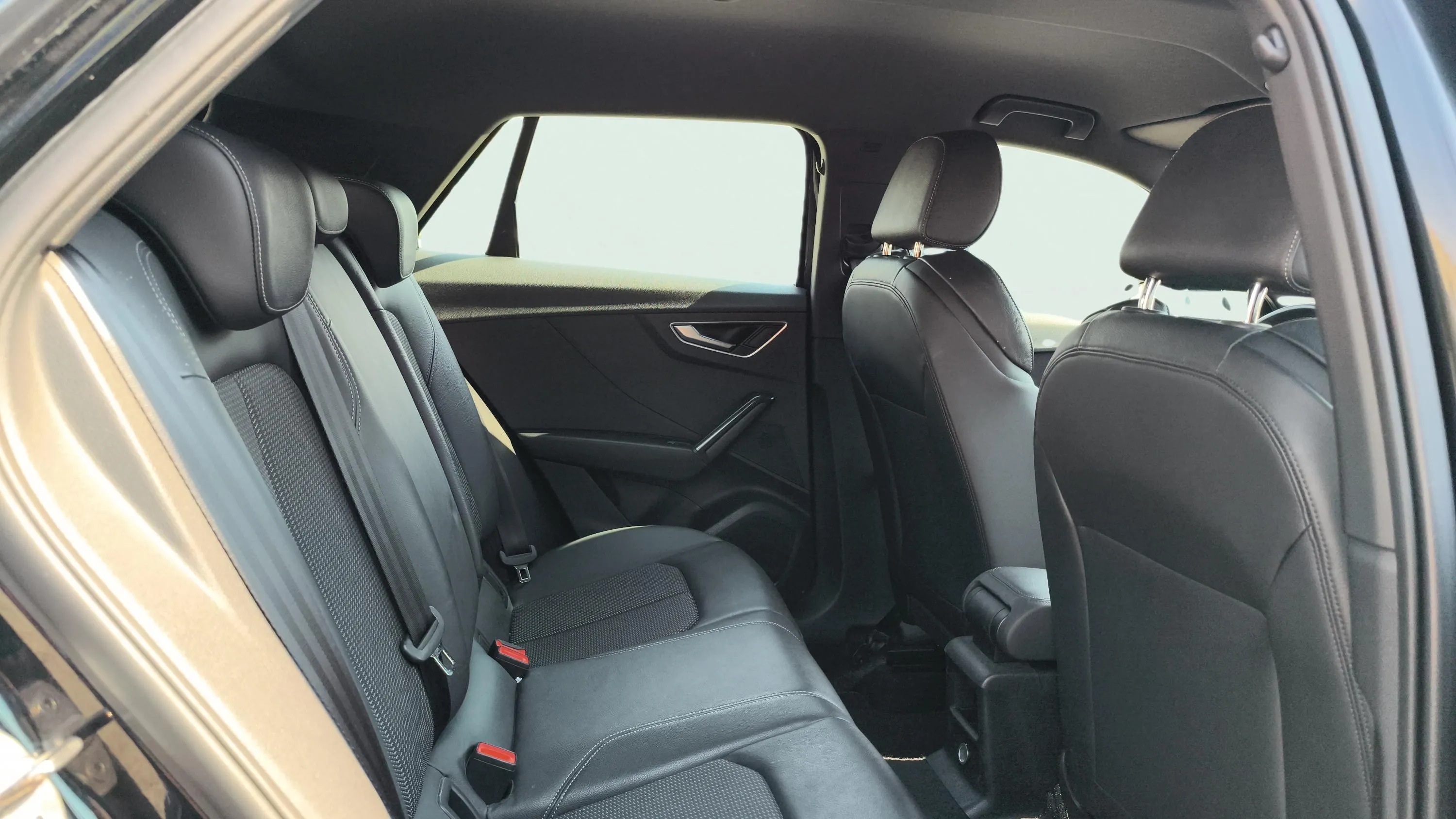 Audi Q2 Adrenalin 35 TDI S tronic - foto 15
