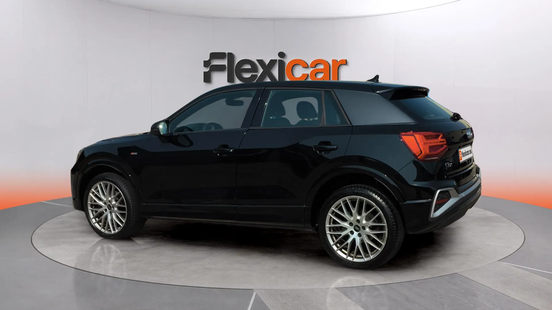 Audi Q2 Adrenalin 35 TDI S tronic - foto 6