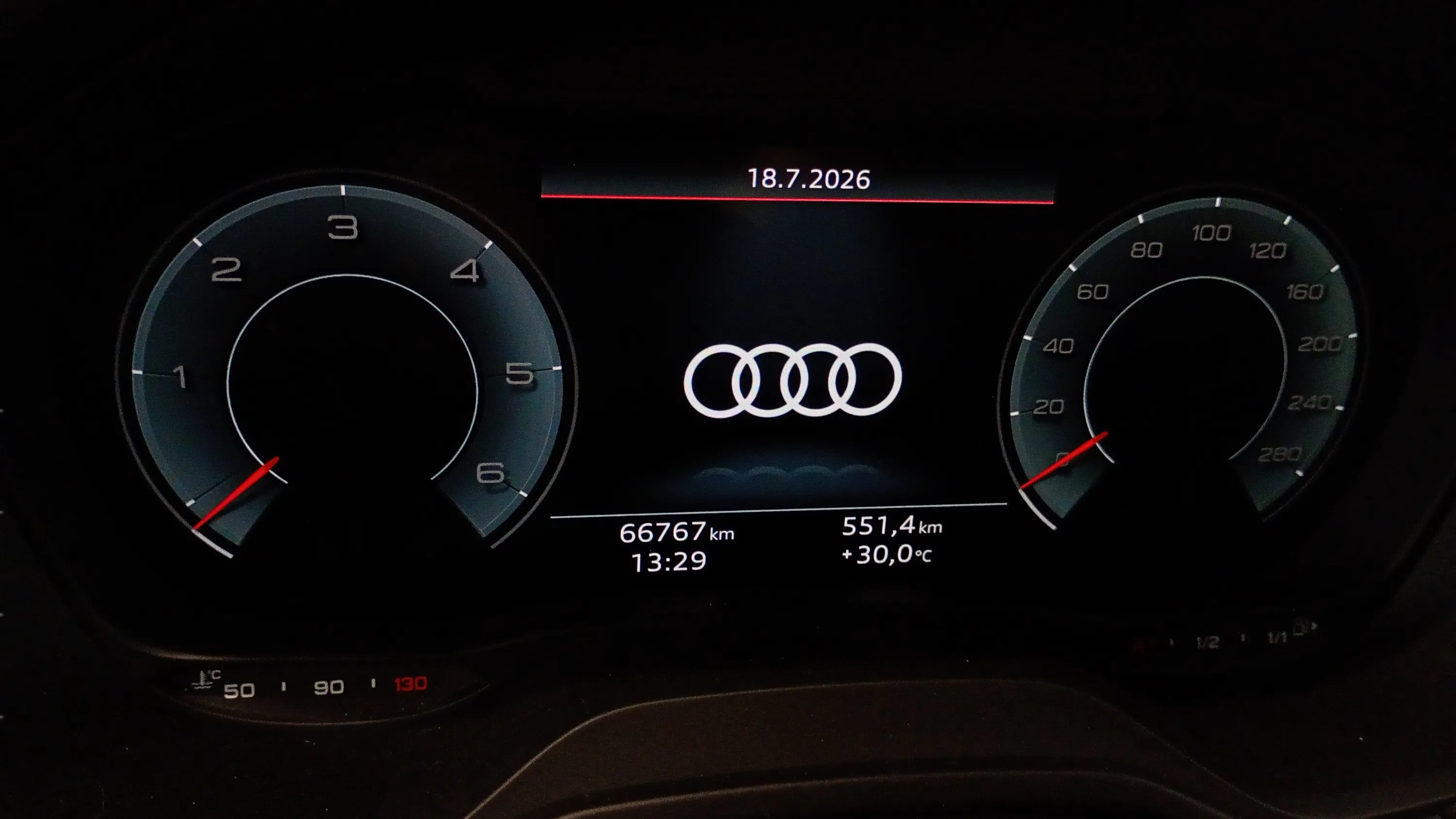 Audi Q2 Adrenalin 35 TDI S tronic - foto 10