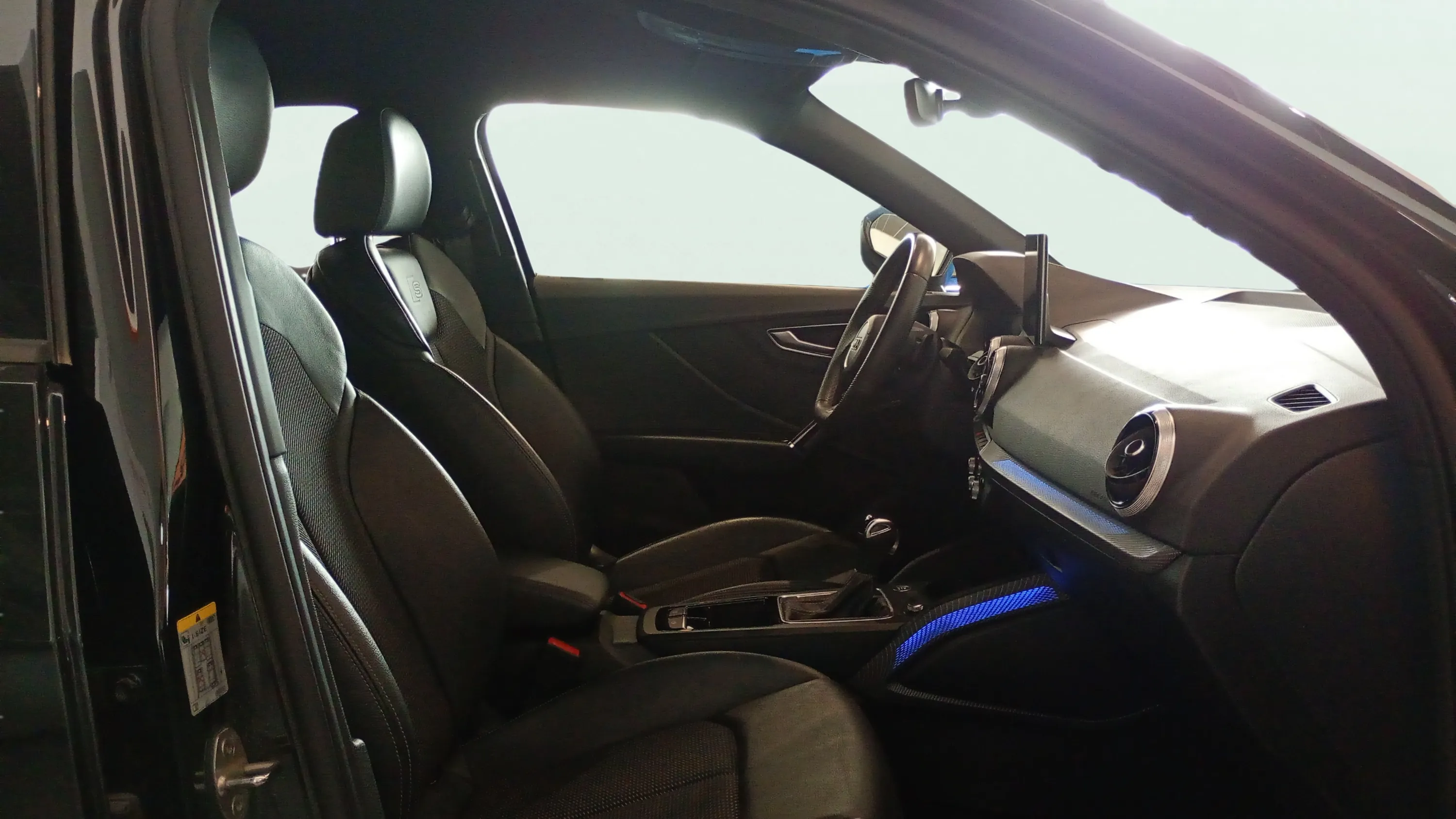 Audi Q2 Adrenalin 35 TDI S tronic - foto 13