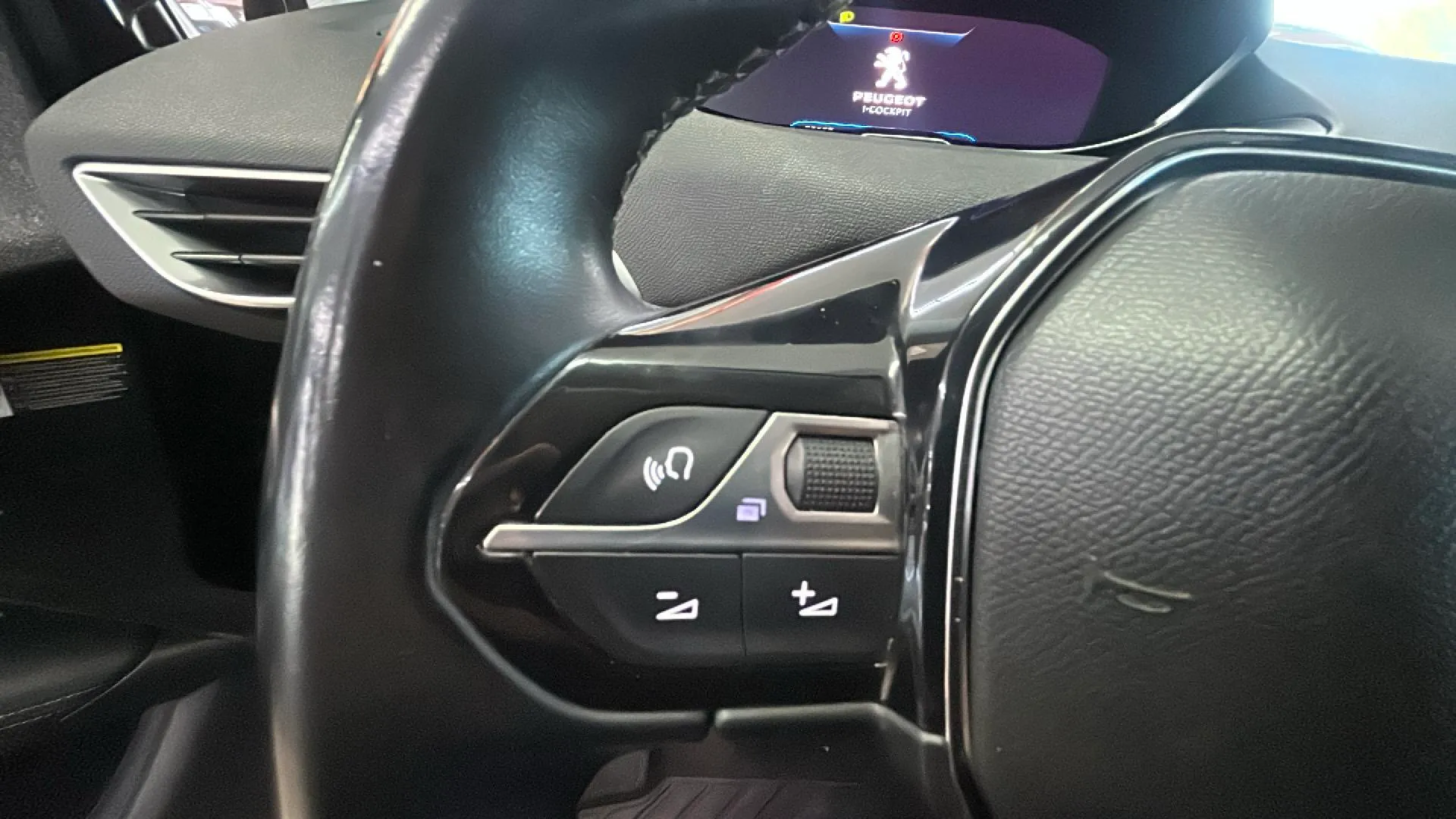 Peugeot 3008 1.2 PureTech Allure - foto 19