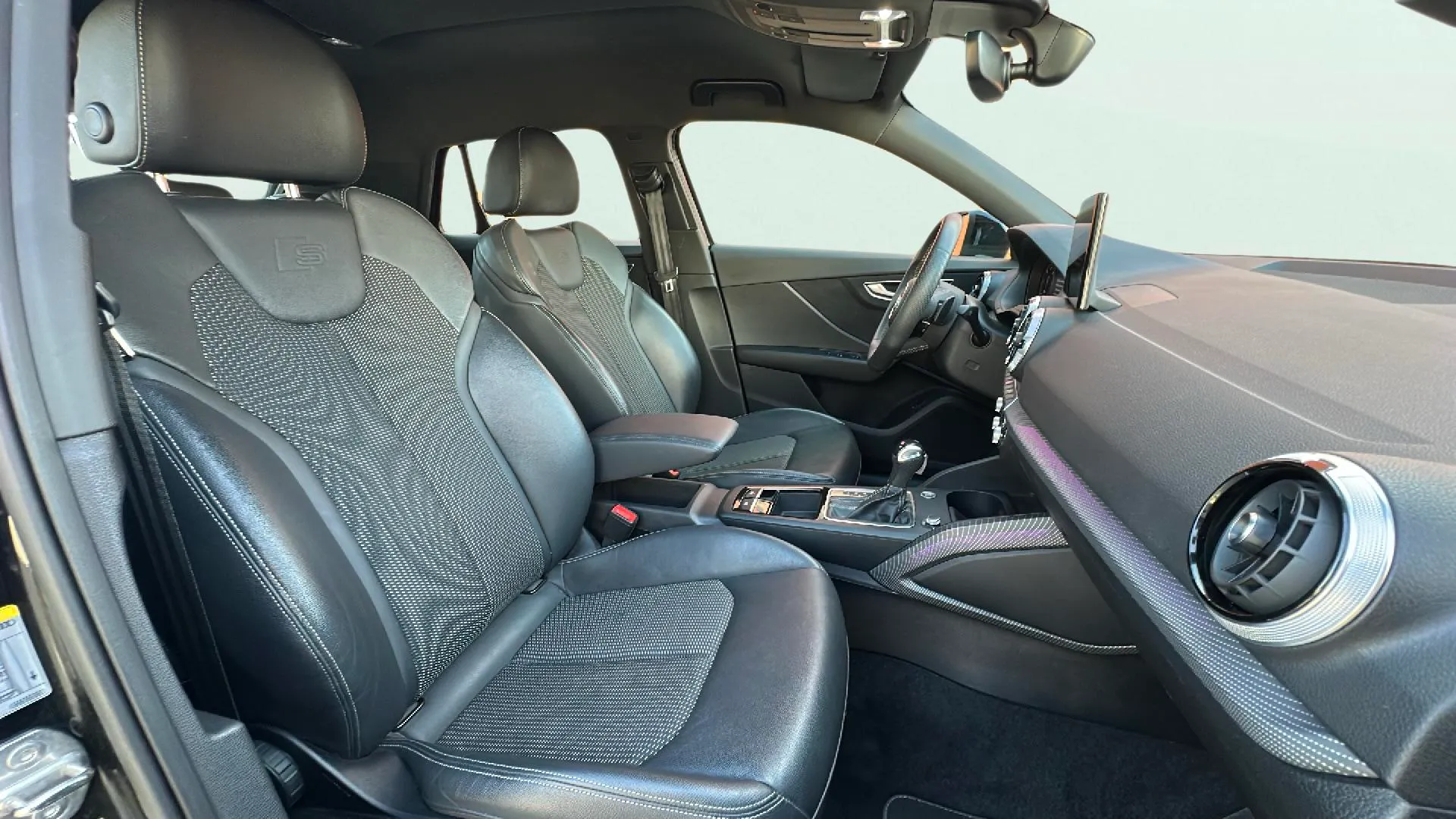 Audi Q2 Adrenalin 35 TDI S tronic - foto 18
