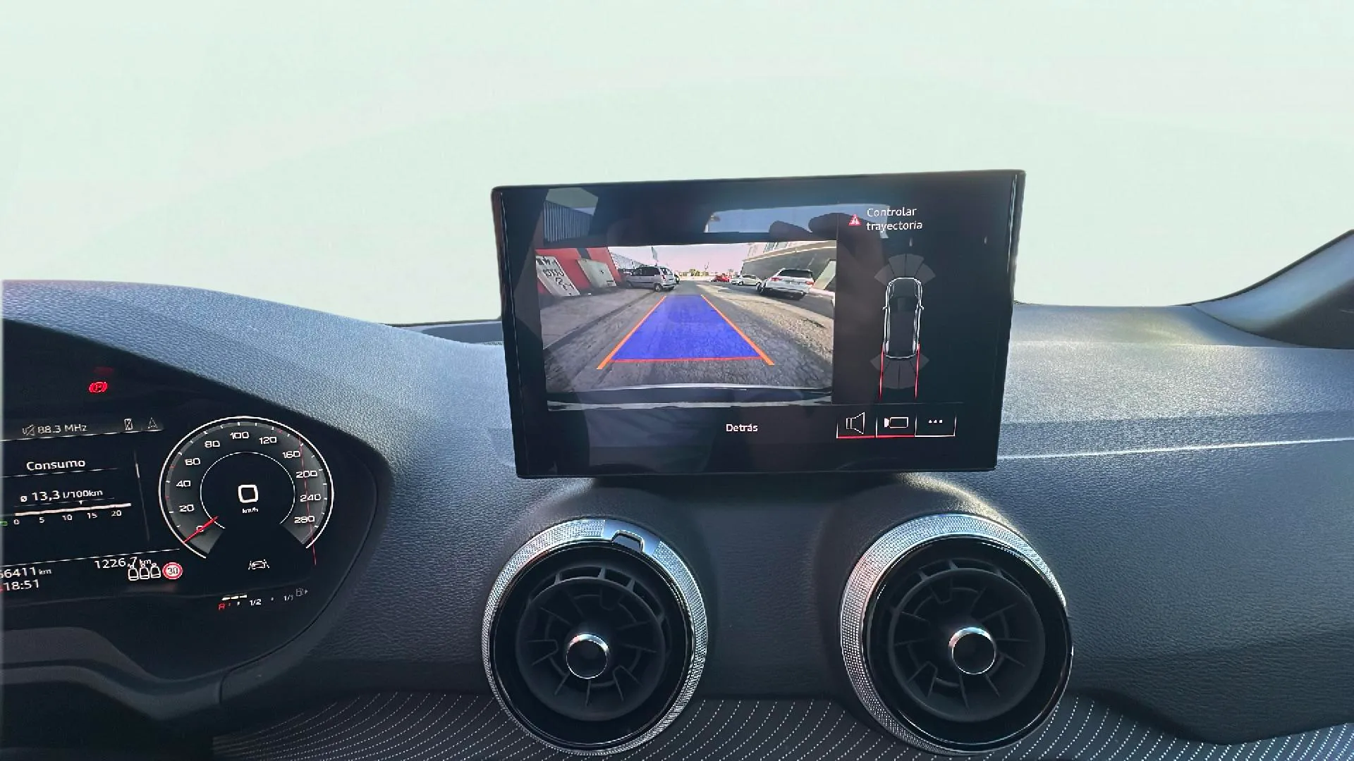 Audi Q2 Adrenalin 35 TDI S tronic - foto 15