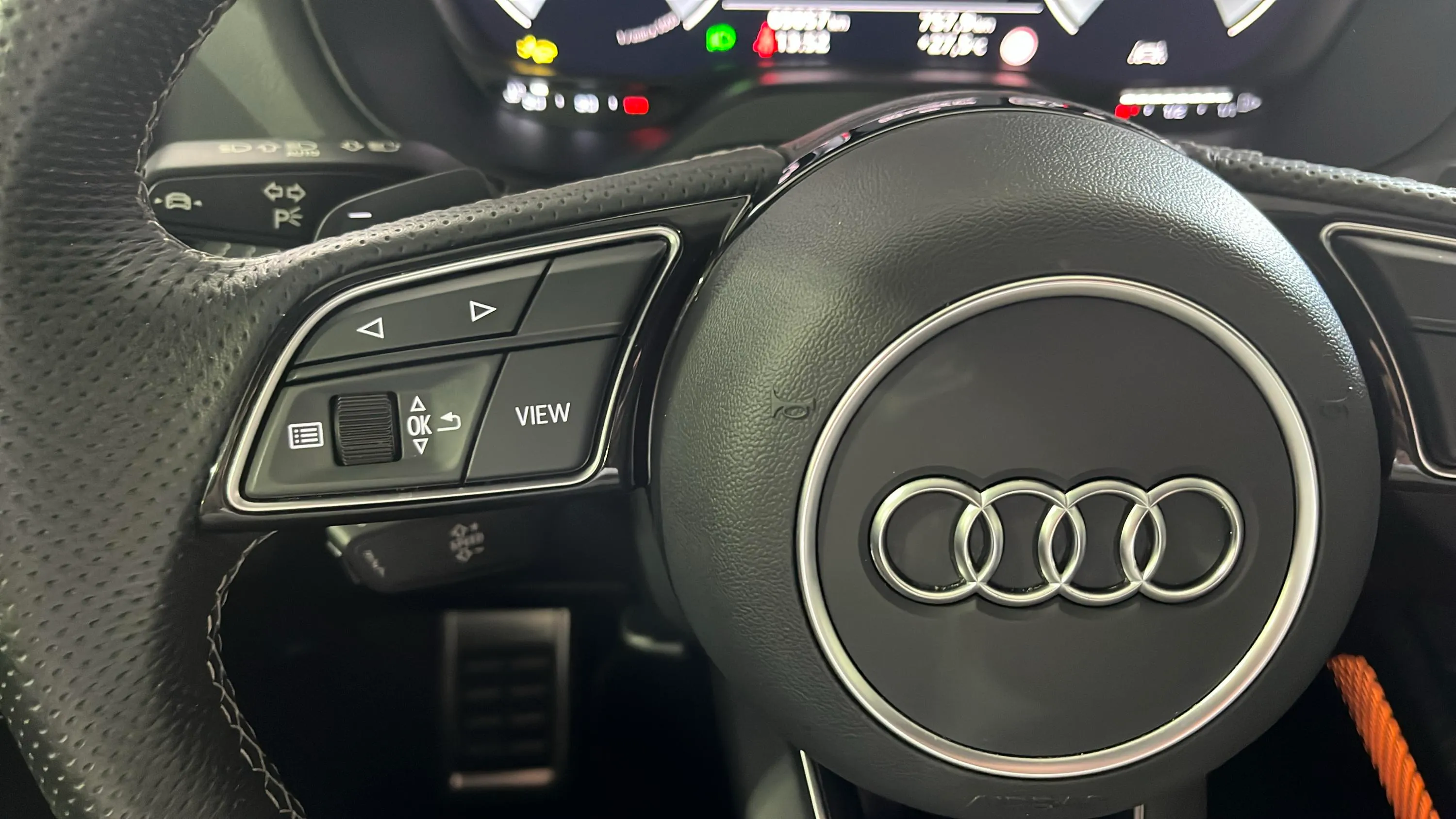 Audi Q2 S line 35 TDI S tronic - foto 18