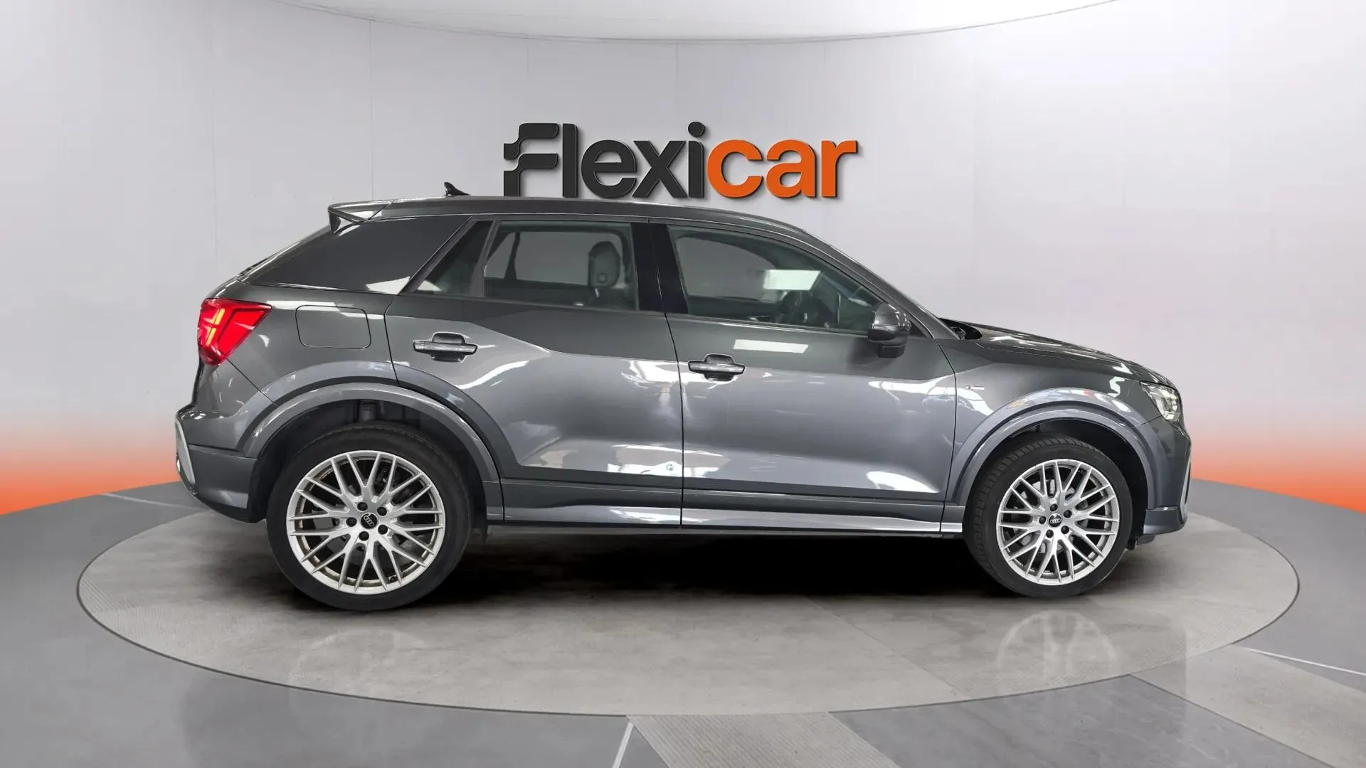 Audi Q2 S line 35 TDI S tronic - foto 8