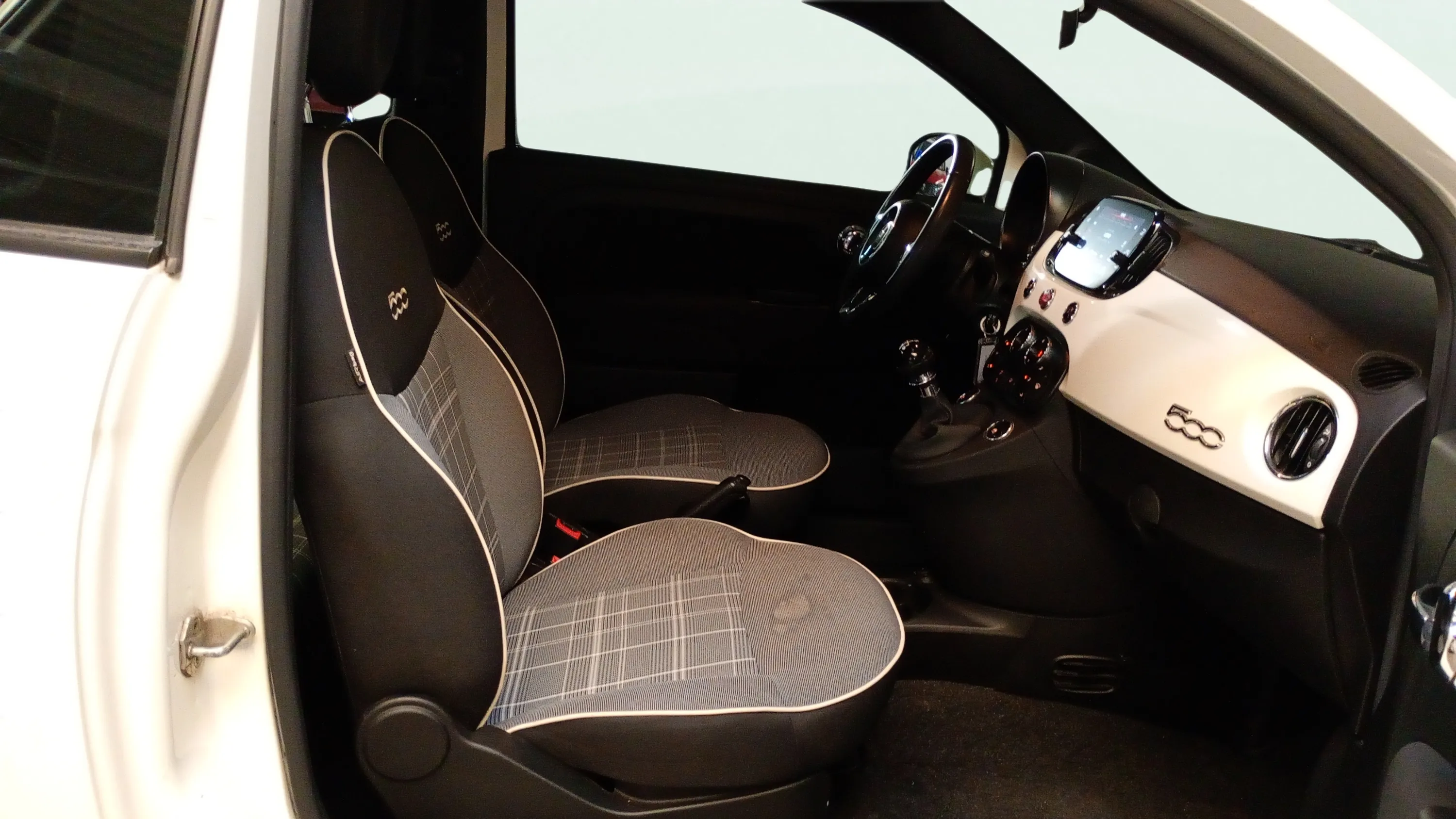 Fiat 500 Dolcevita 1.0 Hybrid - foto 13
