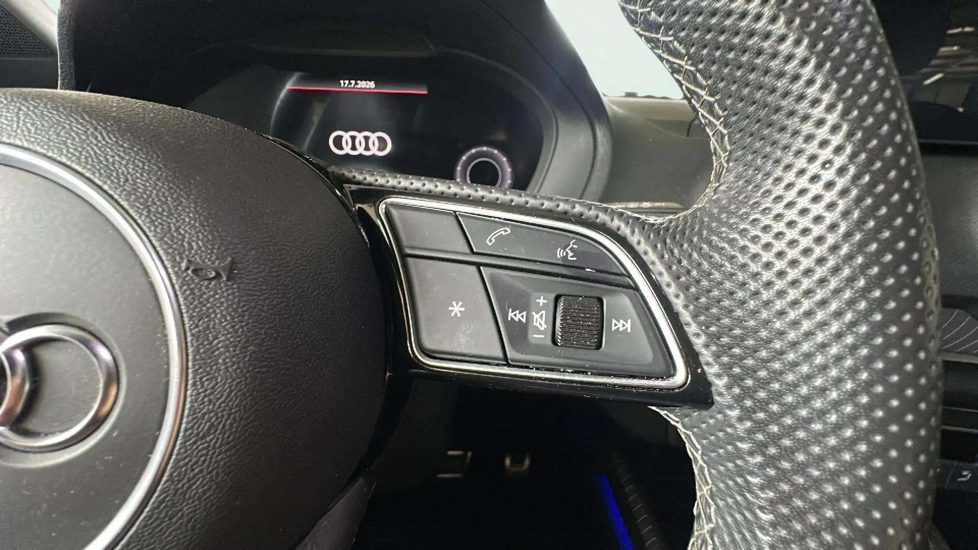 Audi Q2 Adrenalin 35 TDI S tronic - foto 10