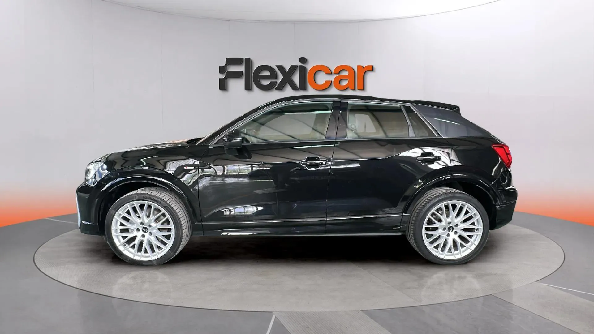 Audi Q2 Adrenalin 35 TDI S tronic - foto 3