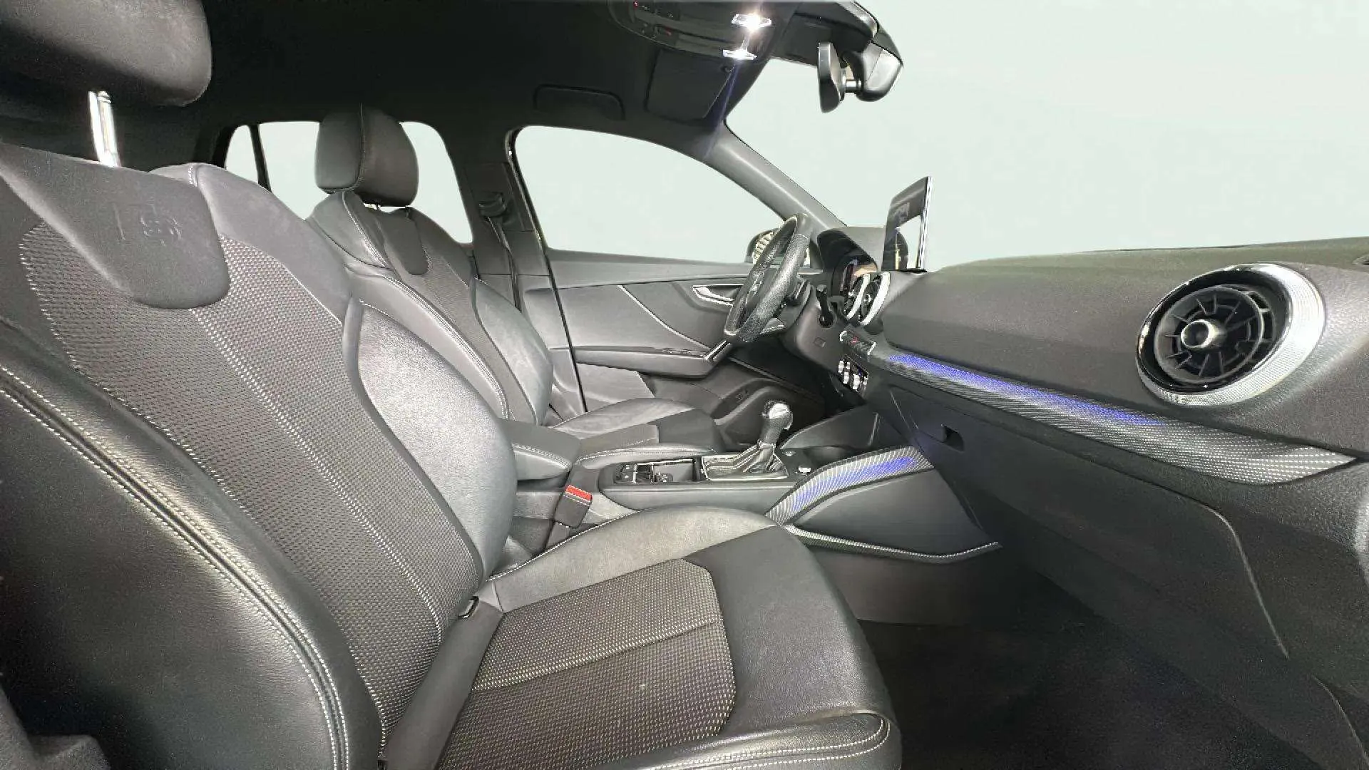Audi Q2 Adrenalin 35 TDI S tronic - foto 15