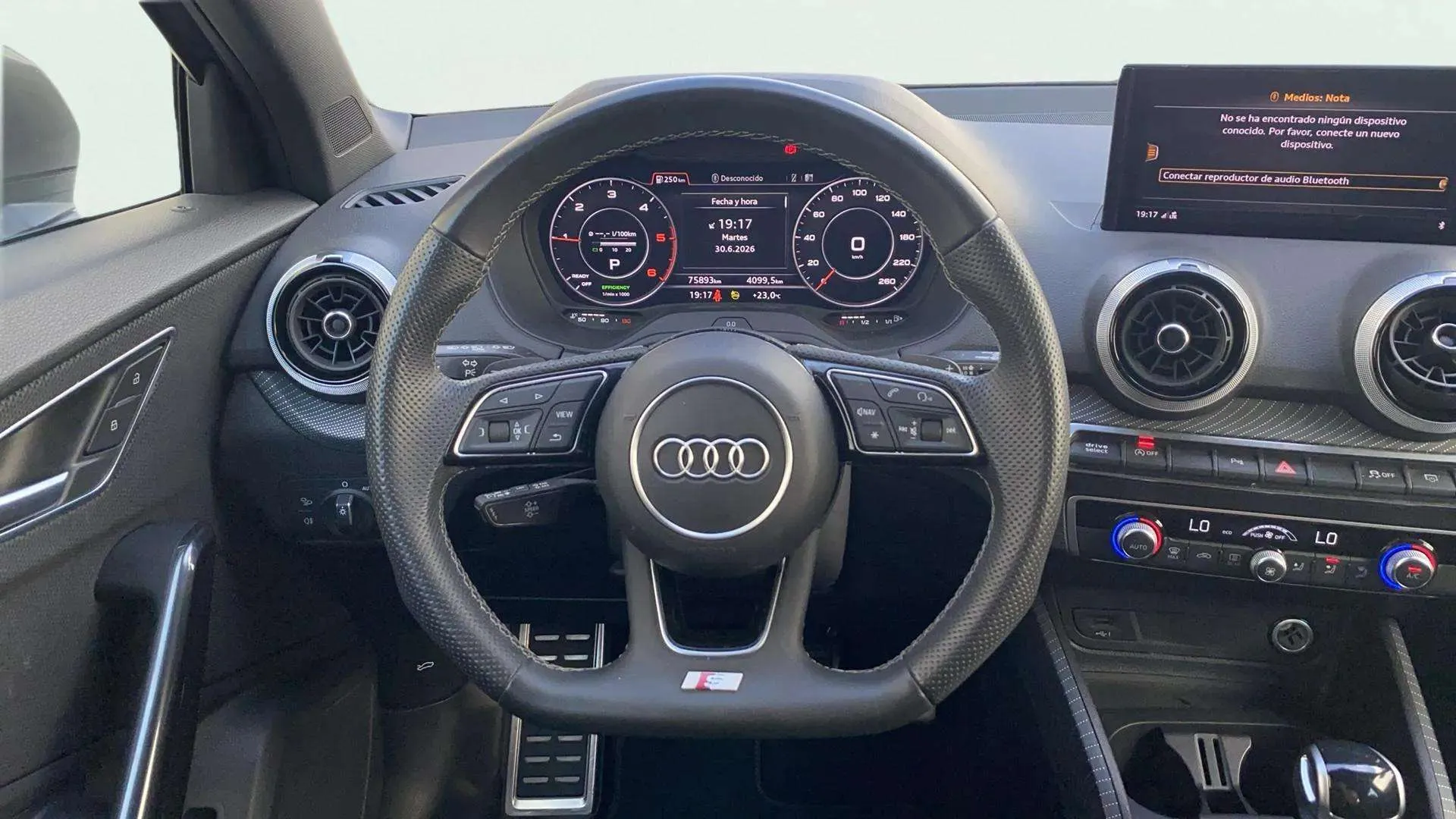 Audi Q2 Adrenalin 35 TDI S tronic - foto 11