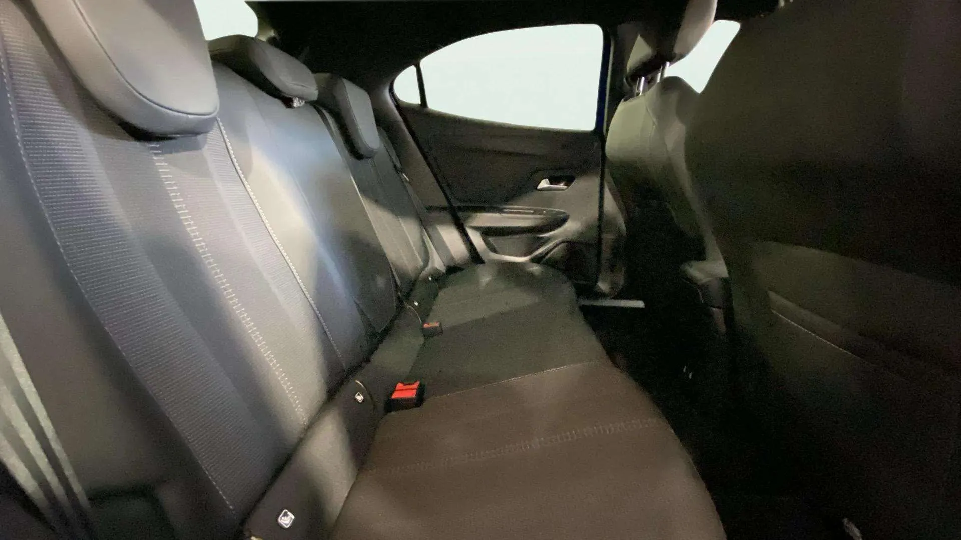 Opel Mokka 1.2 T GS - foto 15