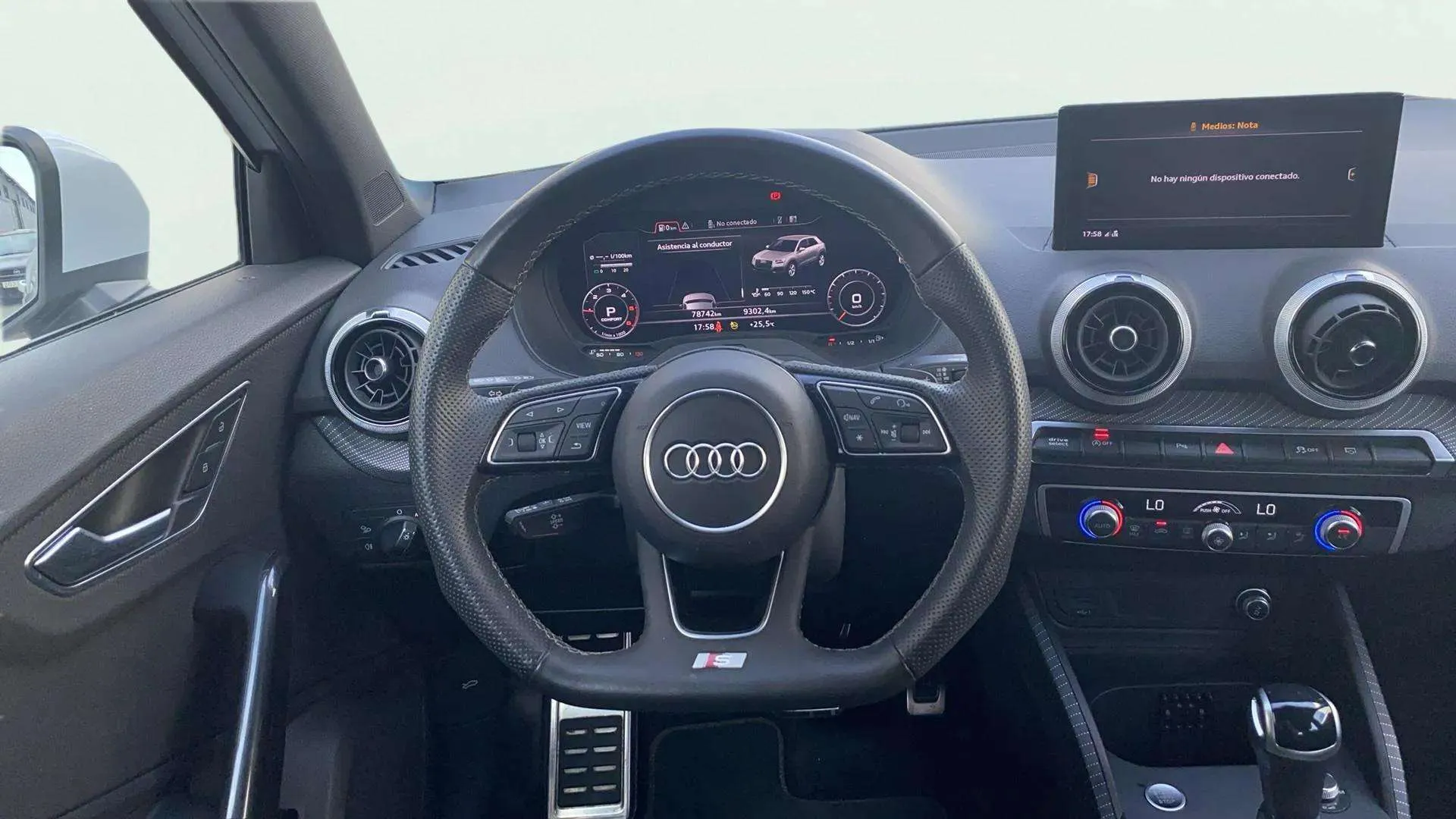 Audi Q2 Adrenalin 35 TDI S tronic - foto 11