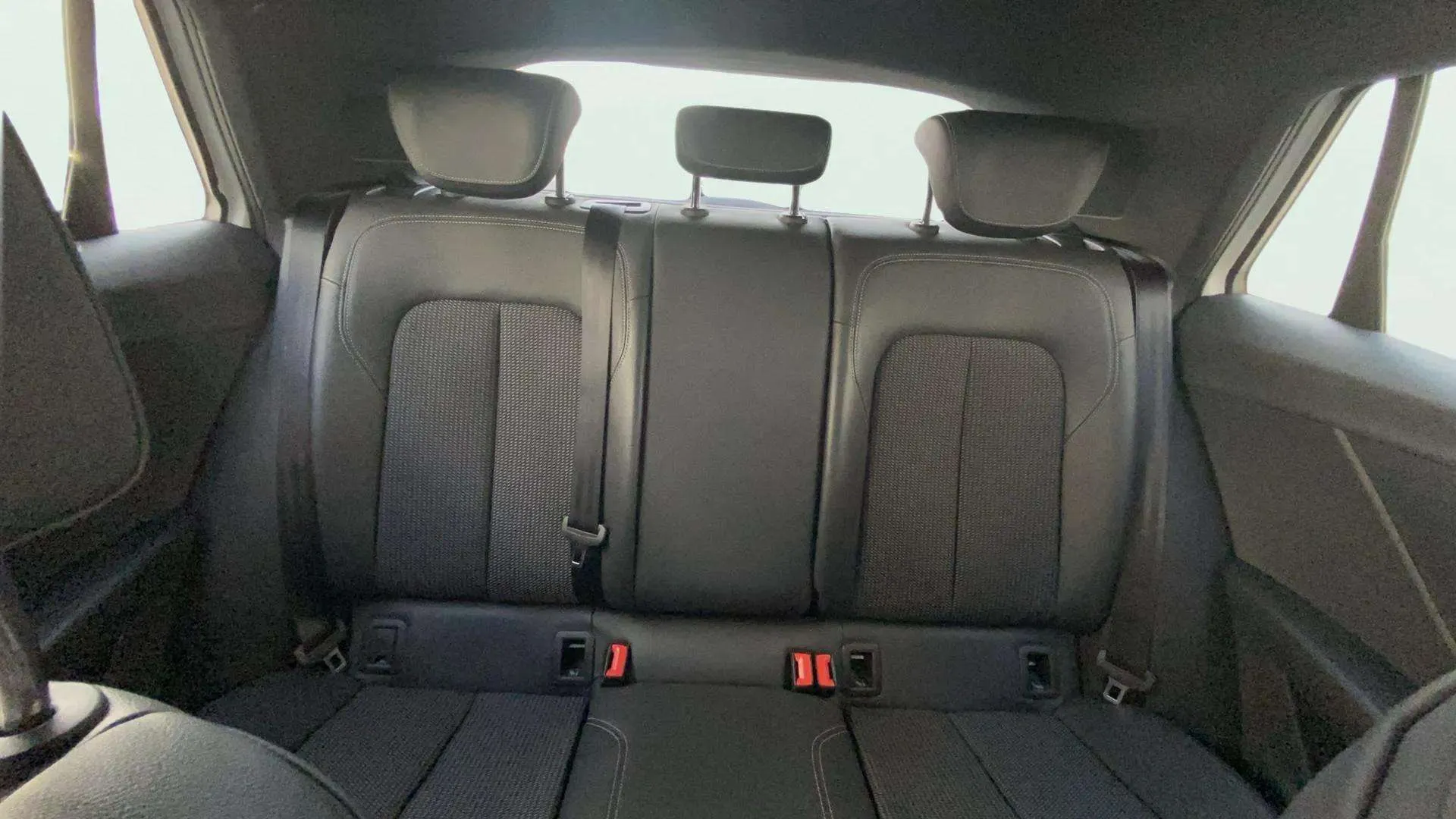 Audi Q2 Adrenalin 35 TDI S tronic - foto 16