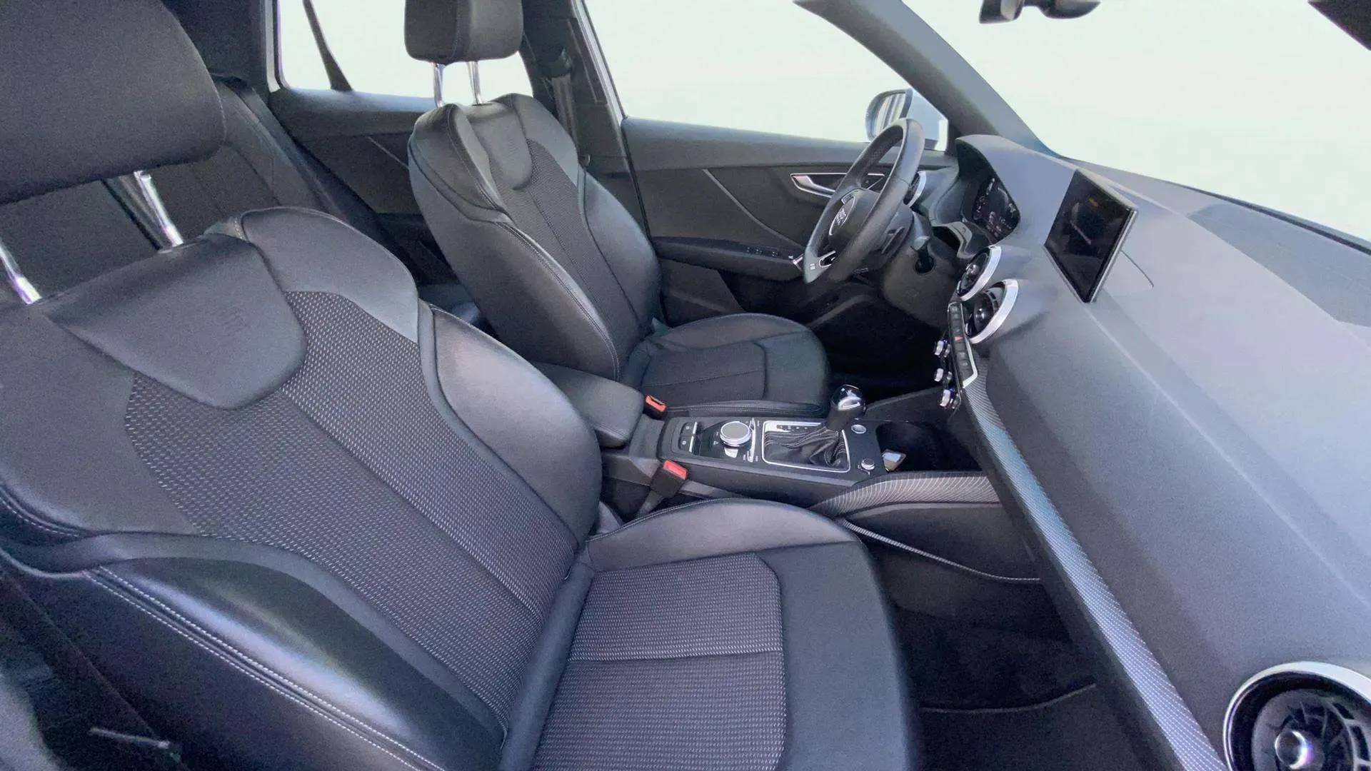 Audi Q2 Adrenalin 35 TDI S tronic - foto 14