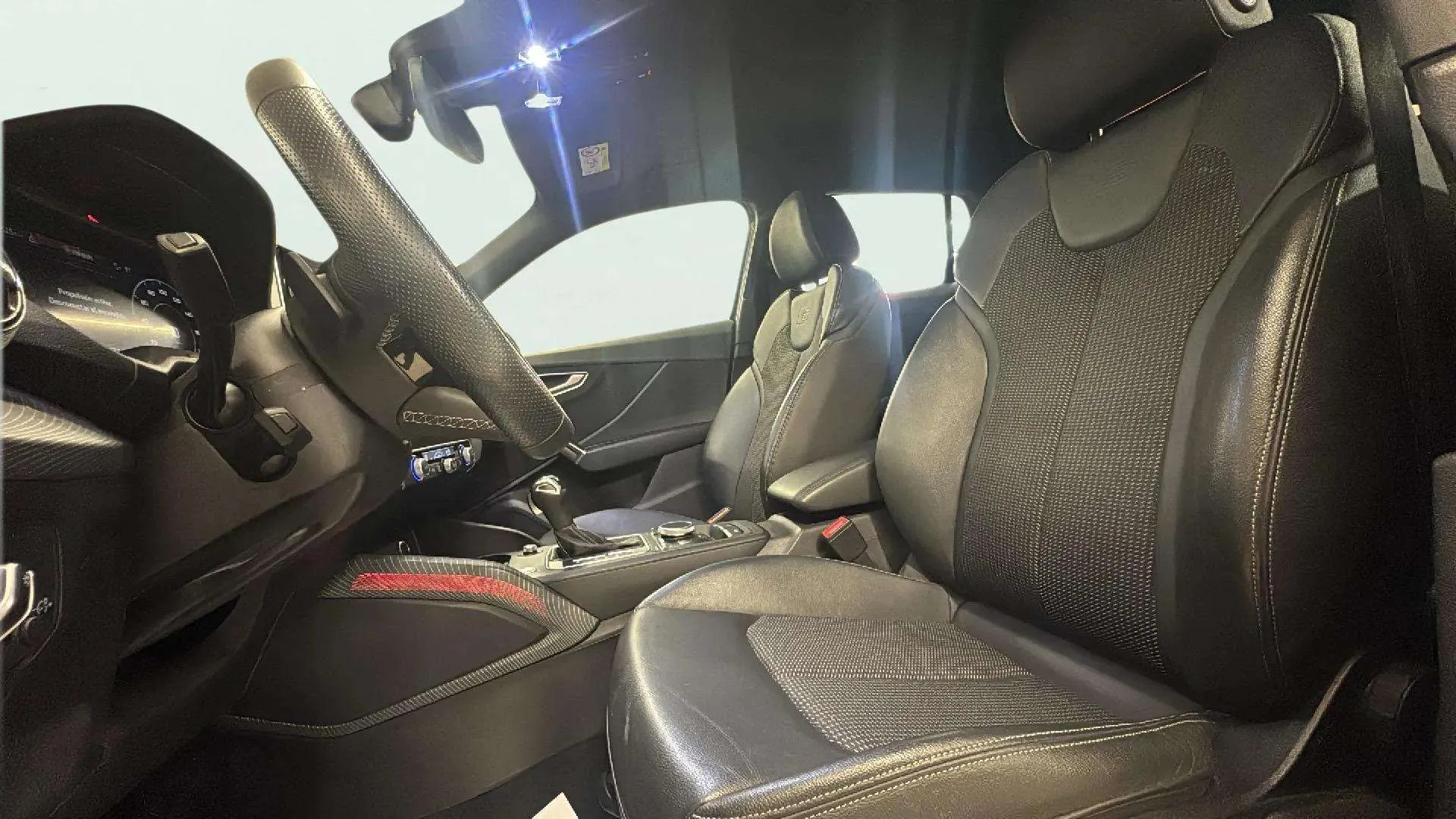Audi Q2 Adrenalin 35 TDI S tronic - foto 17