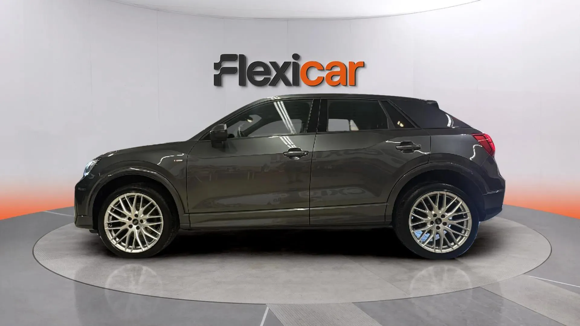 Audi Q2 Adrenalin 35 TDI S tronic - foto 4