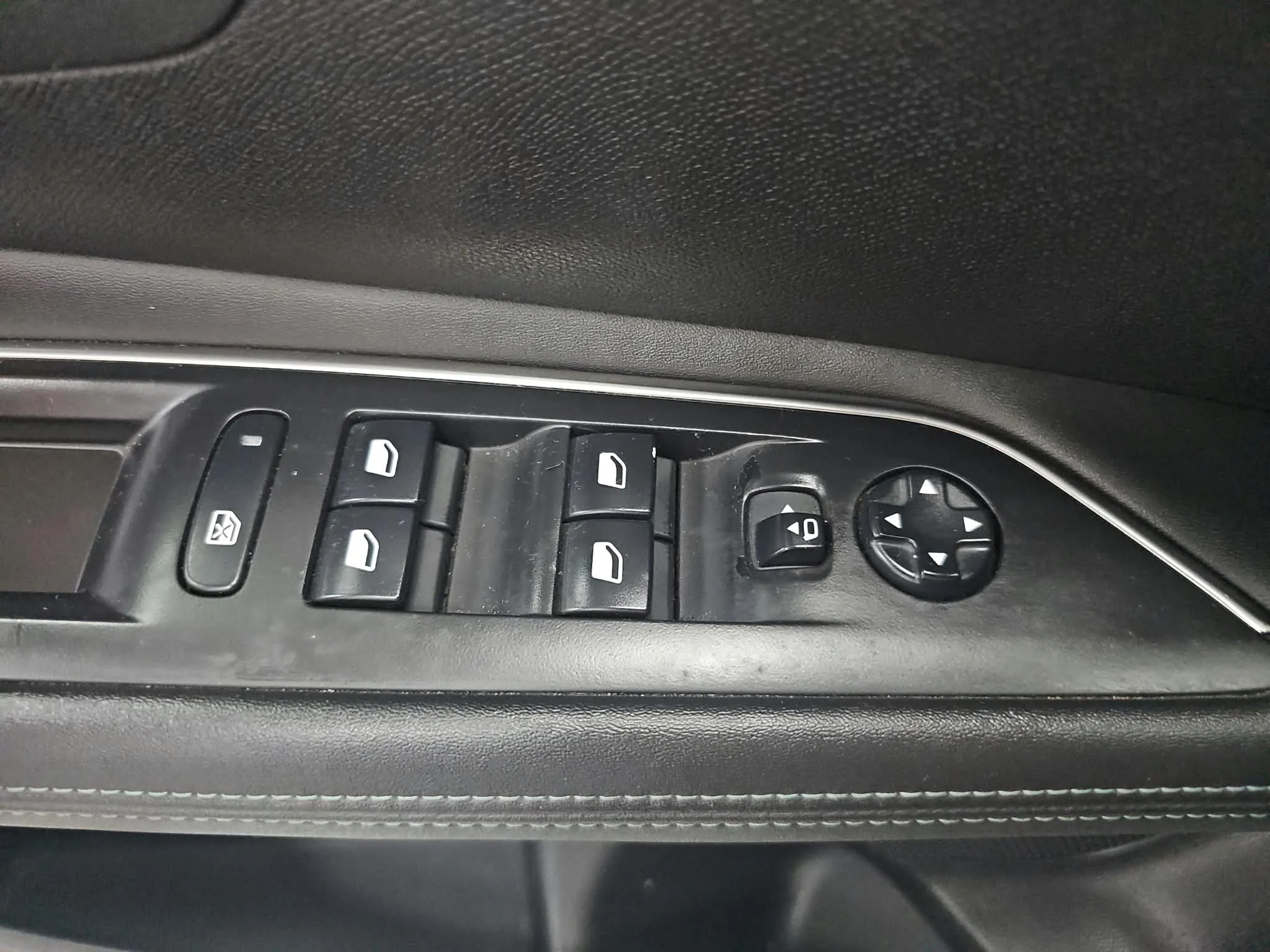 Peugeot 3008 1.2 PureTech Allure EAT8 - foto 15