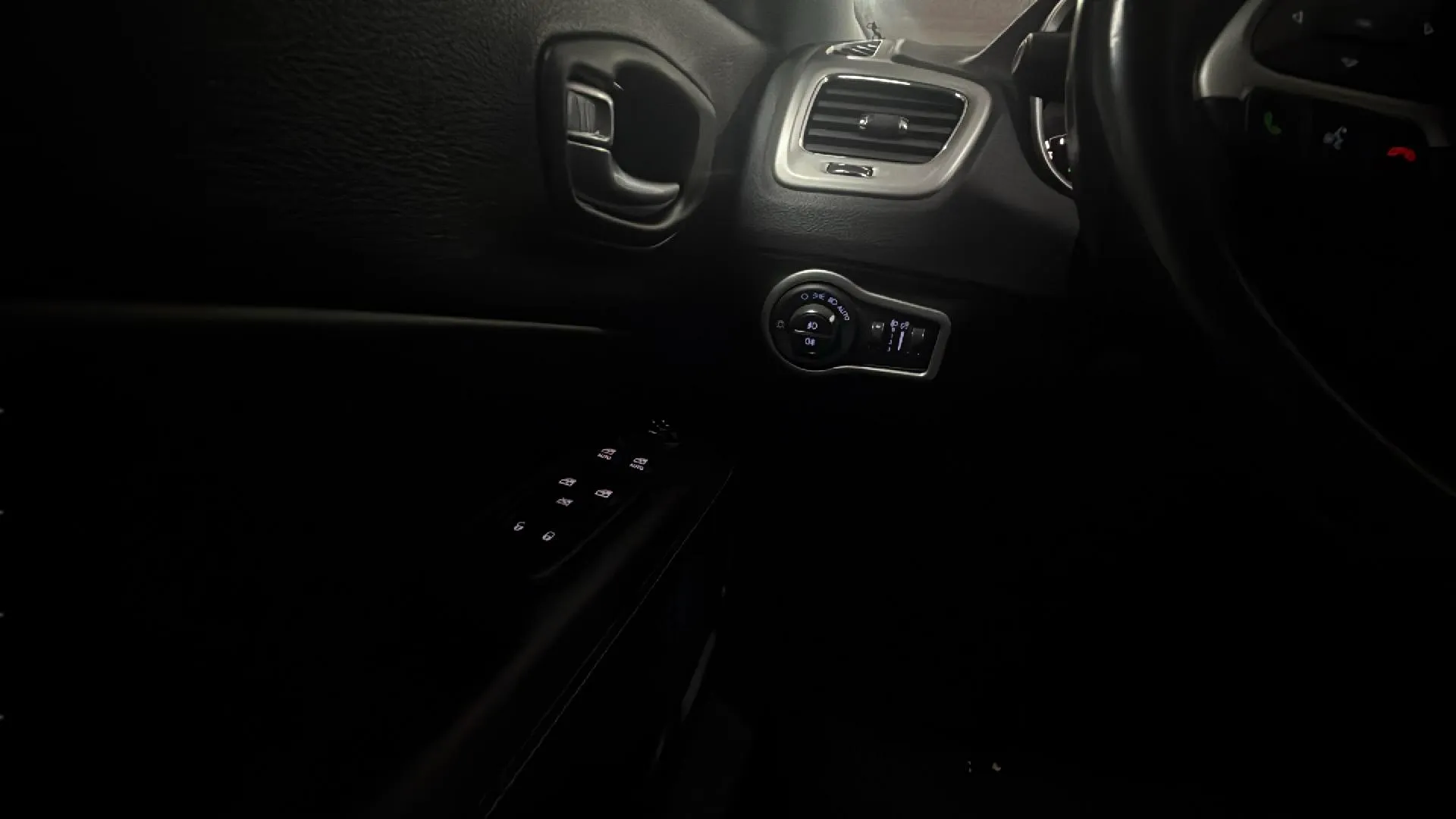 Jeep Compass 1.4 Mair Limited 4x2 - foto 13