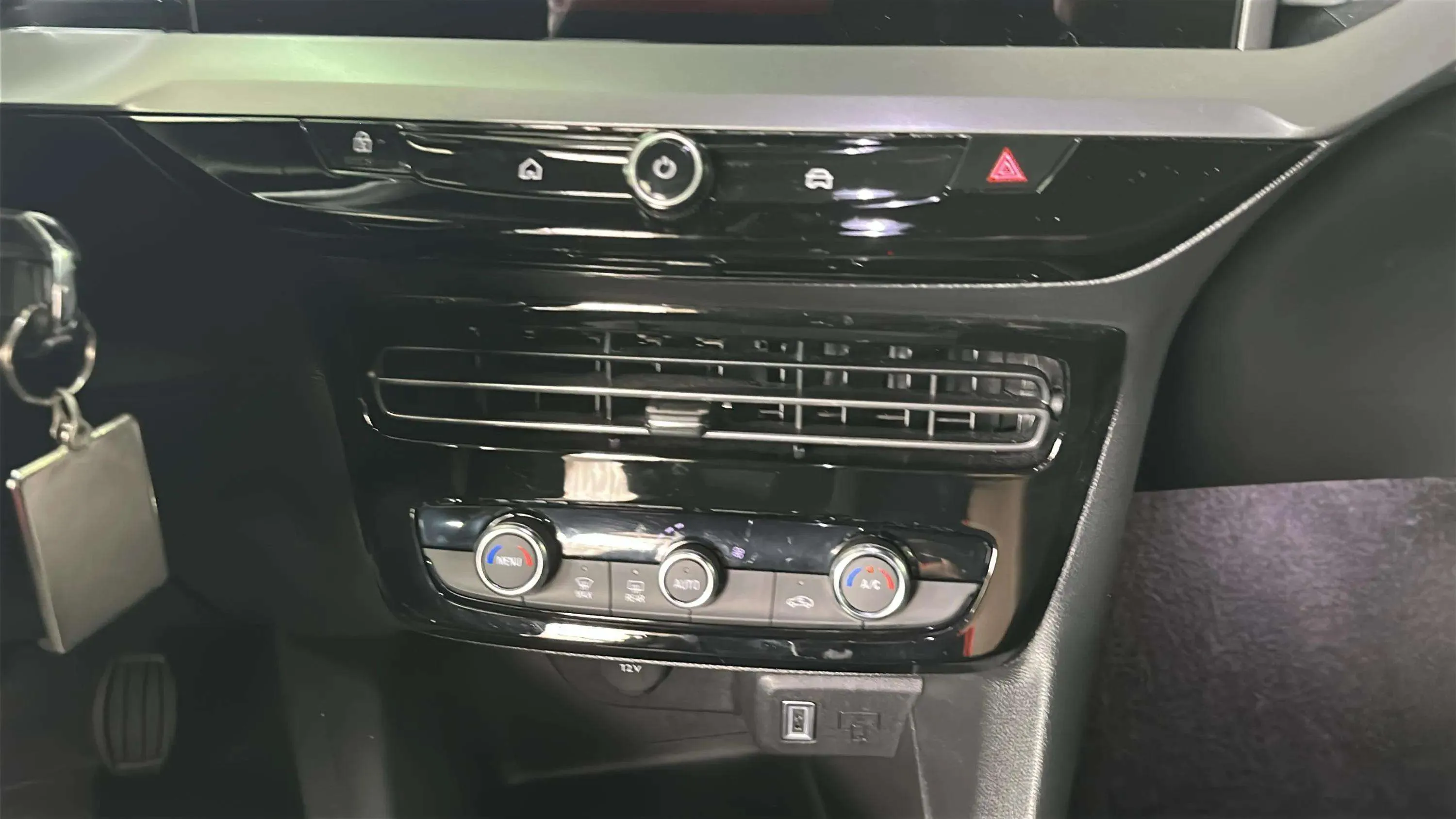 Opel Mokka 1.2 T GS - foto 14