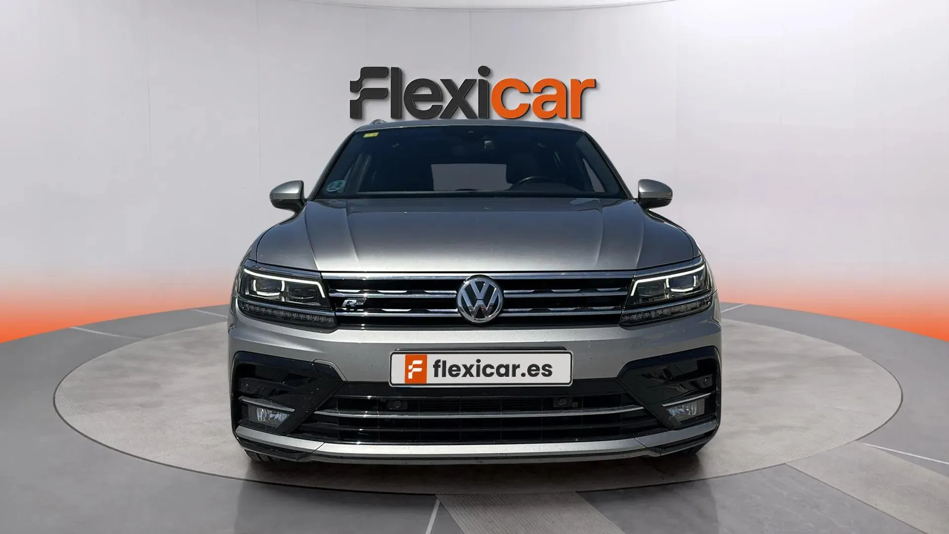 Volkswagen Tiguan R-Line 2.0 TDI DSG - foto 2