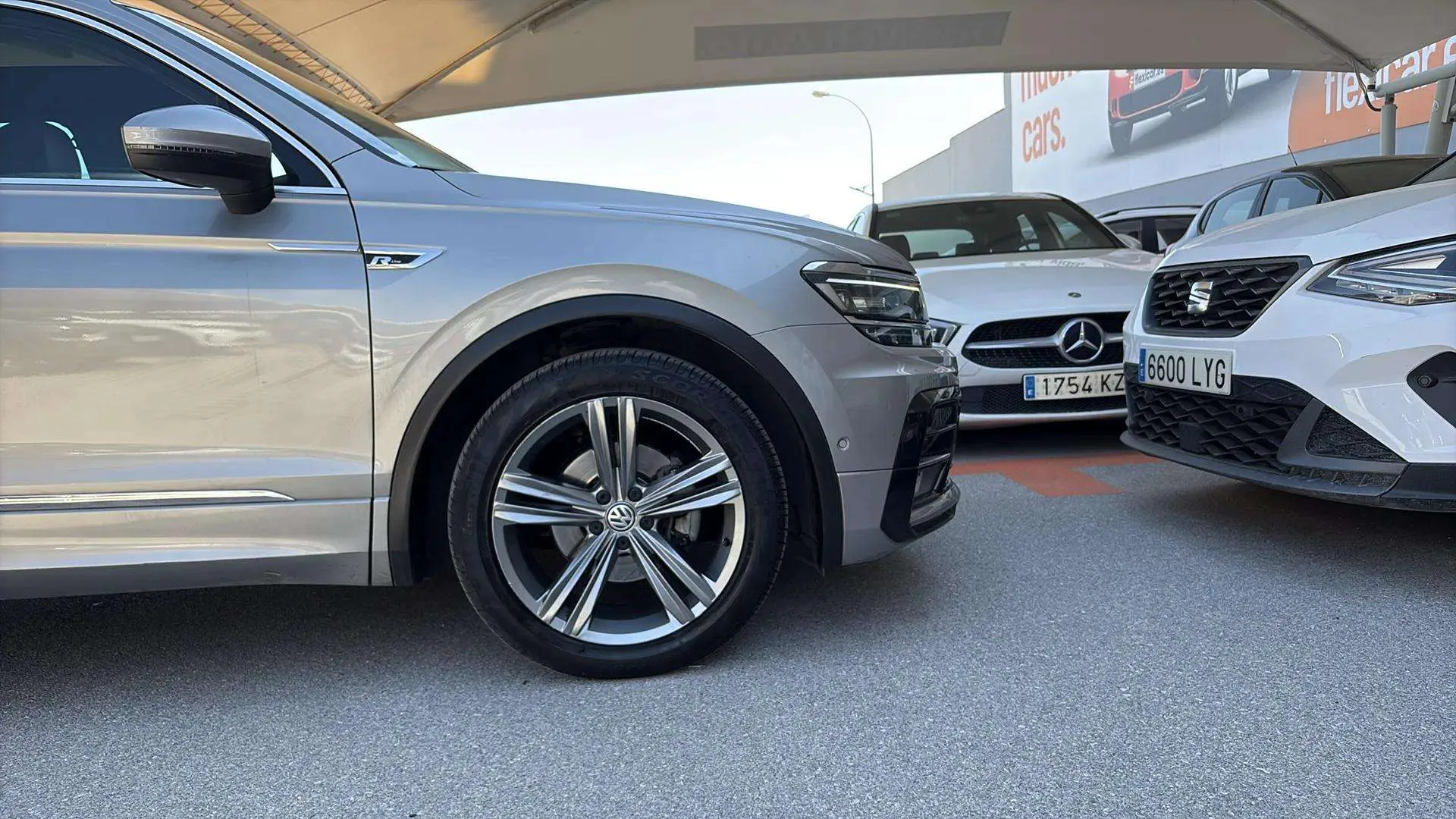 Volkswagen Tiguan R-Line 2.0 TDI DSG - foto 16