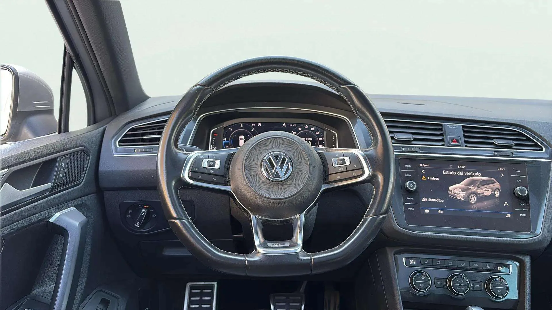 Volkswagen Tiguan R-Line 2.0 TDI DSG - foto 9