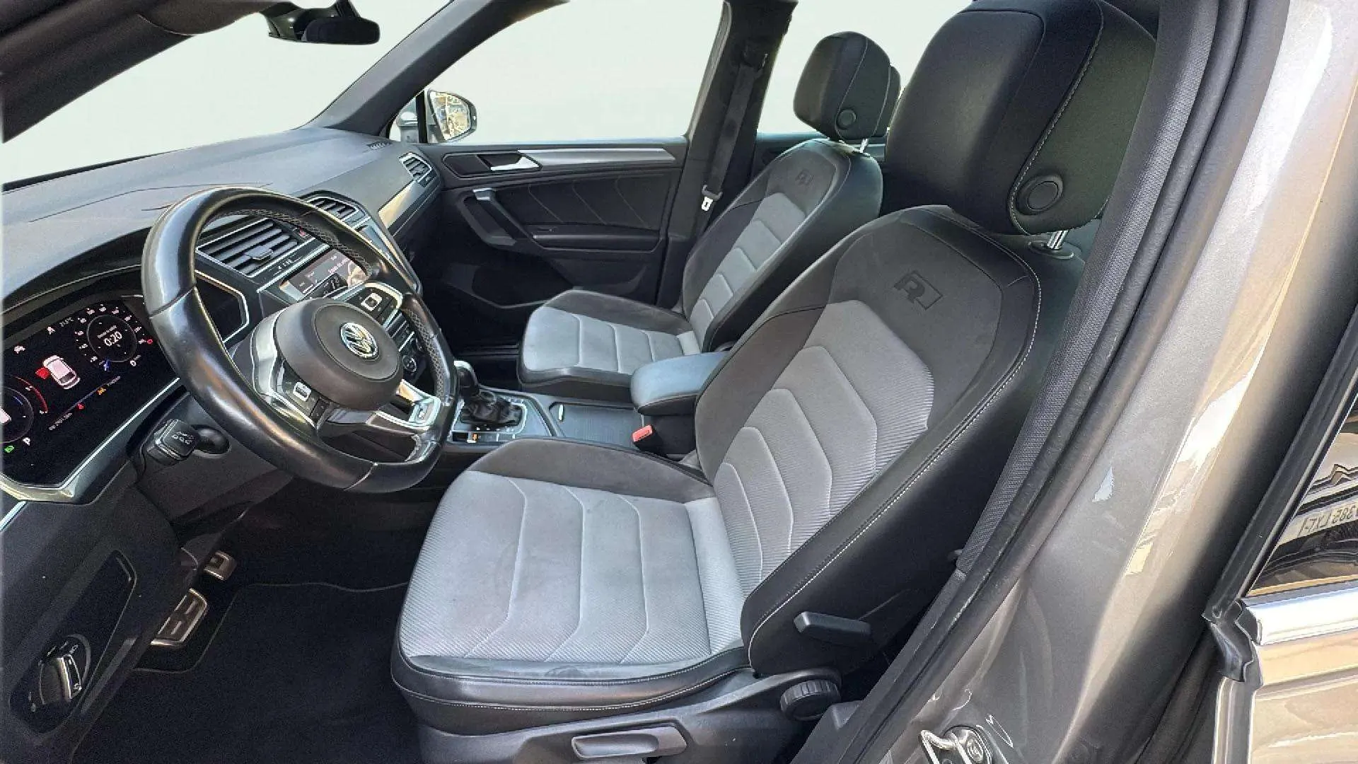 Volkswagen Tiguan R-Line 2.0 TDI DSG - foto 13
