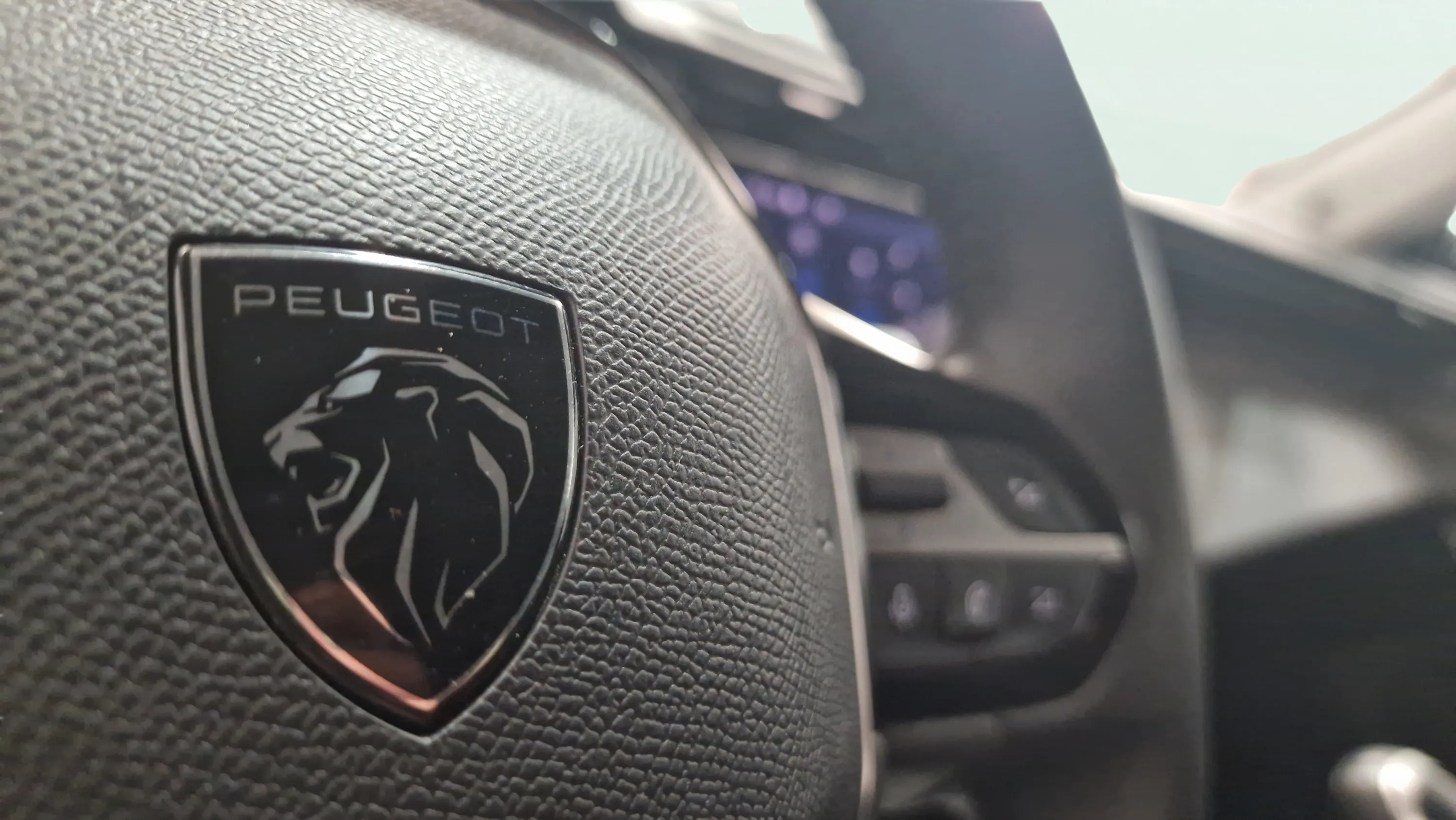 Peugeot 308 Allure PureTech 130 - foto 15