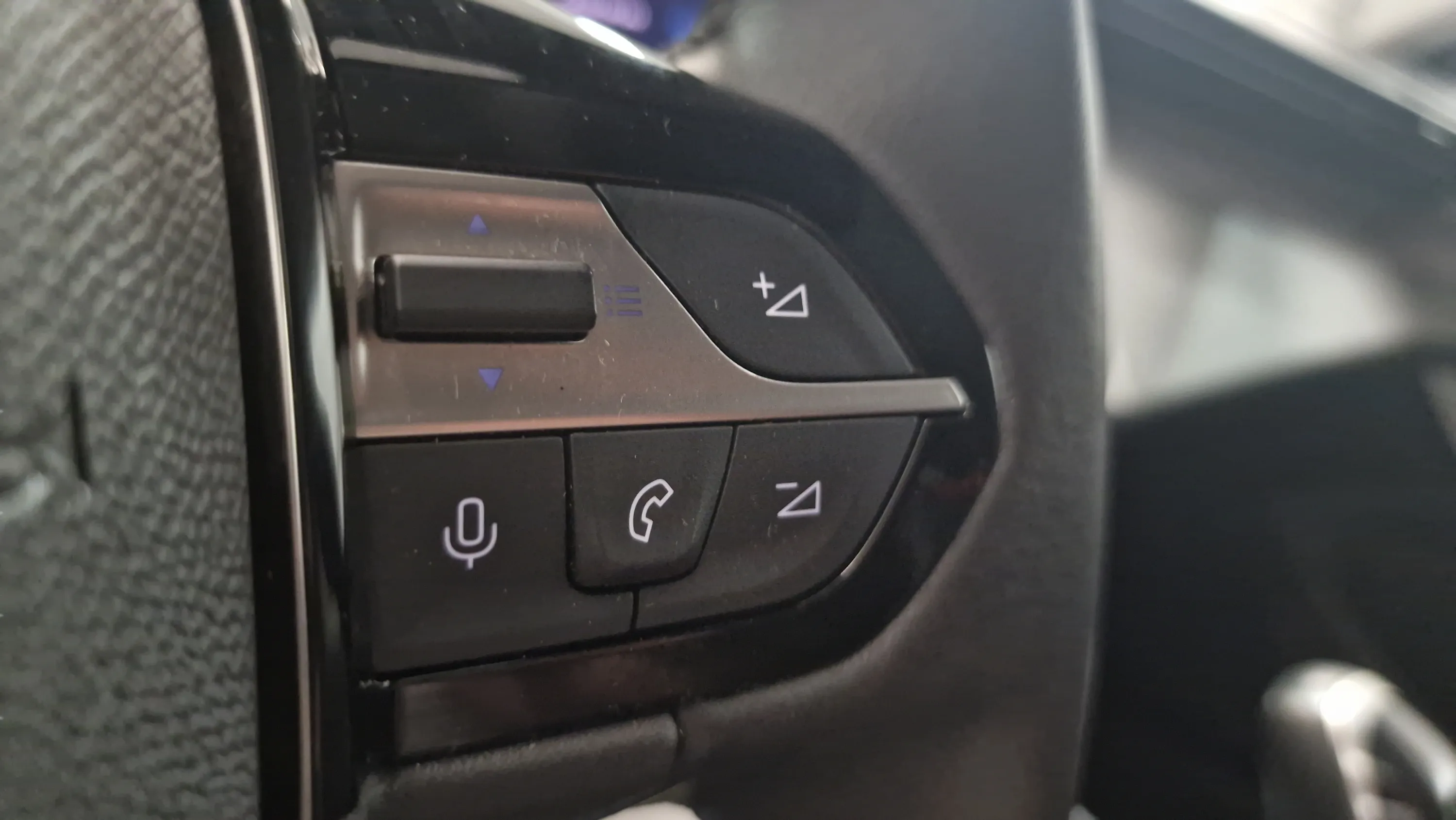 Peugeot 308 Allure PureTech 130 - foto 18