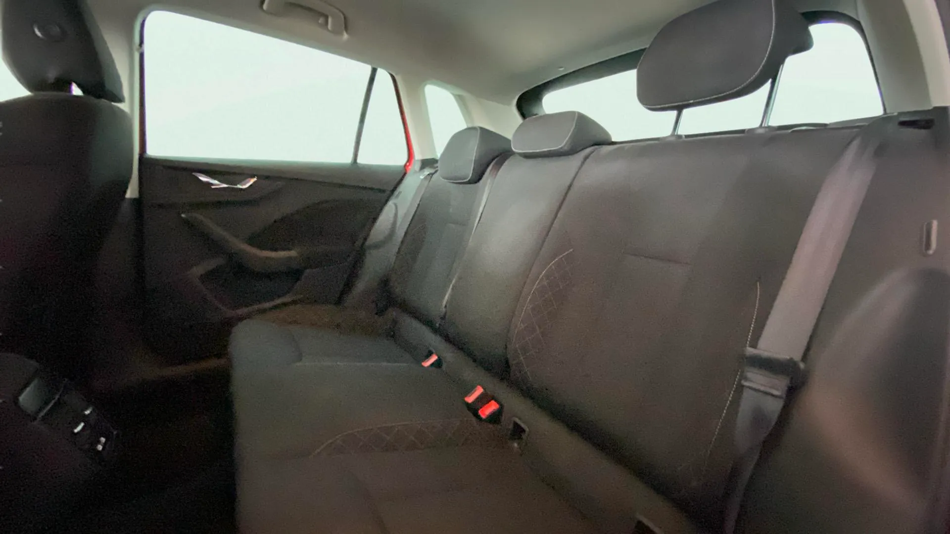 Škoda Kamiq 1.0 TSI Selection - foto 12