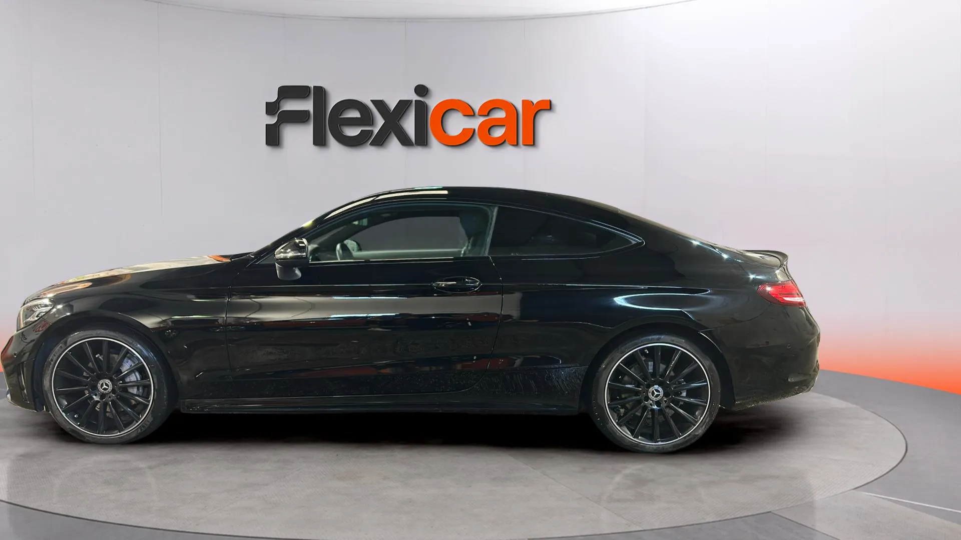 Mercedes-Benz Clase C Coupé C 200 - foto 4