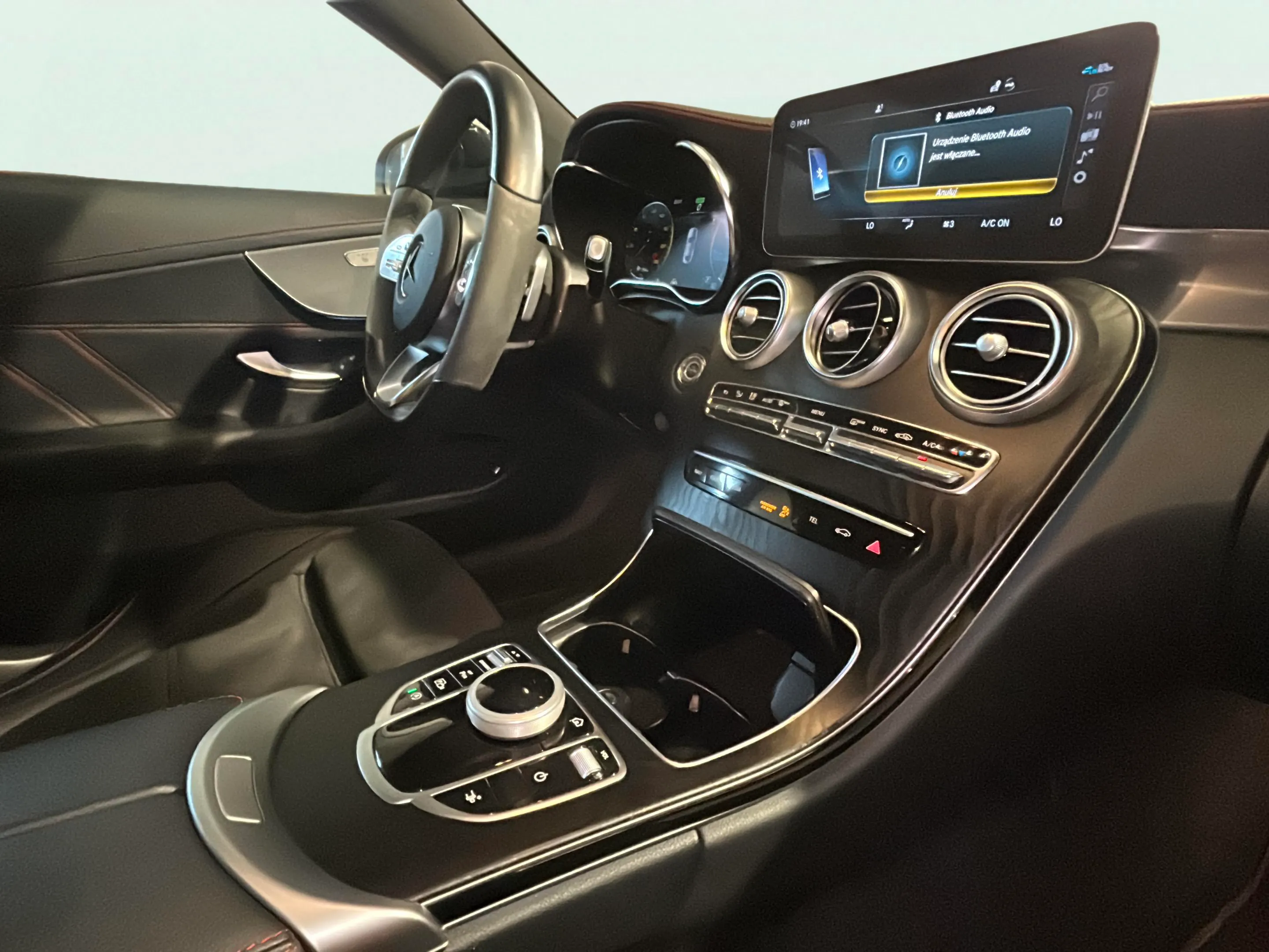 Mercedes-Benz Clase C Coupé C 200 - foto 27