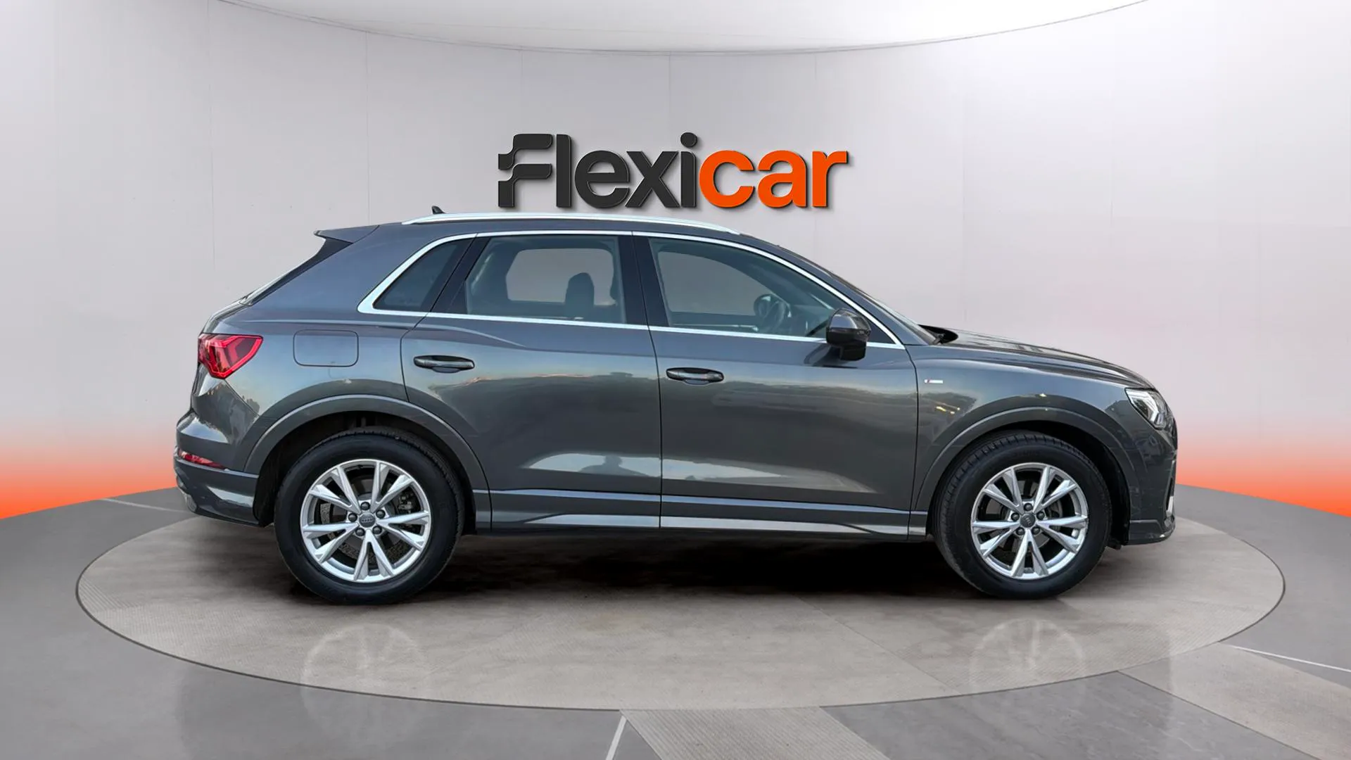 Audi Q3 40 TDI S tronic quattro S Line - foto 8