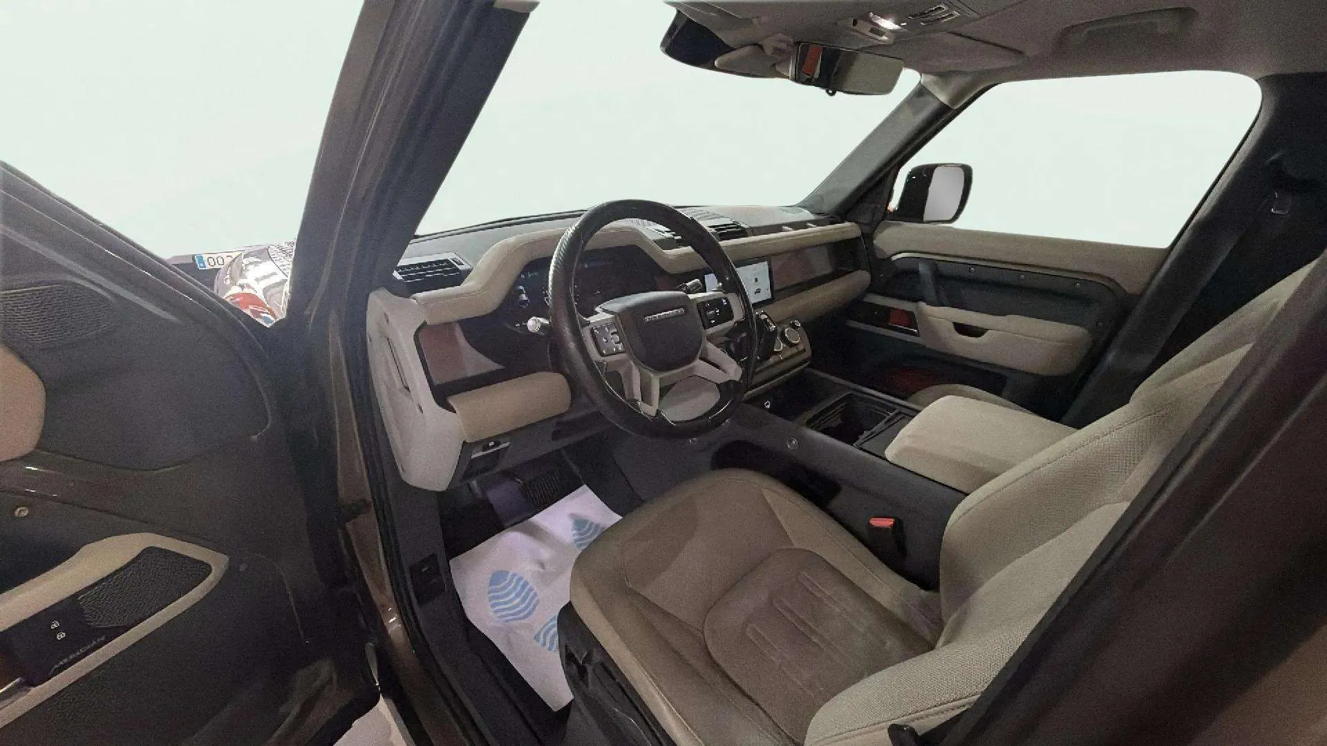 Land Rover Defender 2.0 D240 SD4 4WD - foto 11