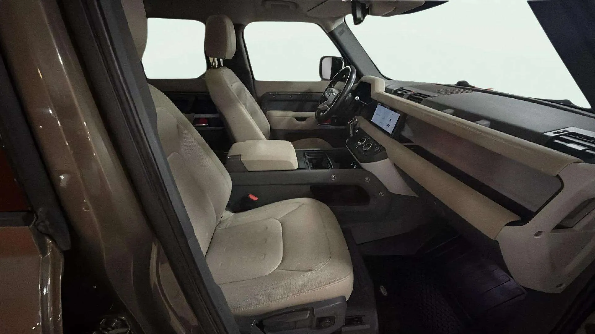 Land Rover Defender 2.0 D240 SD4 4WD - foto 12