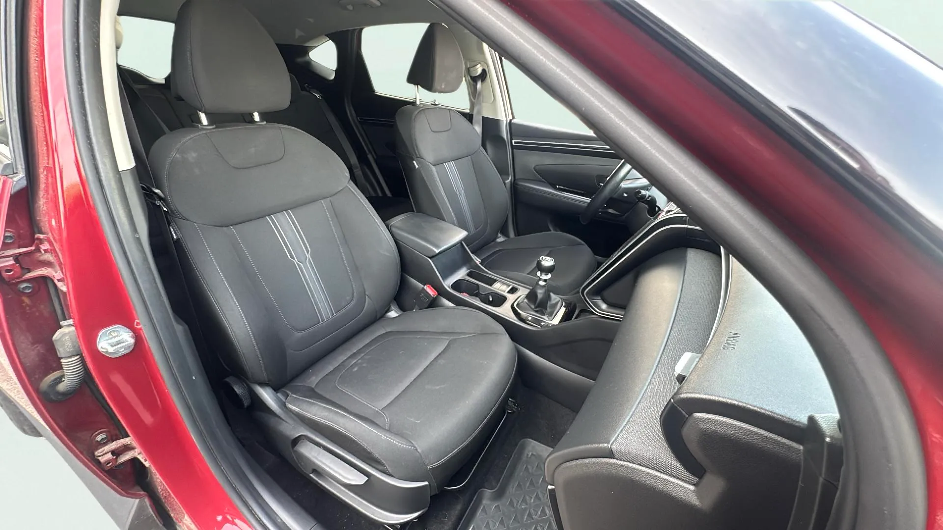 Hyundai Tucson 1.6 T-GDi 48V Tecno Sky - foto 12
