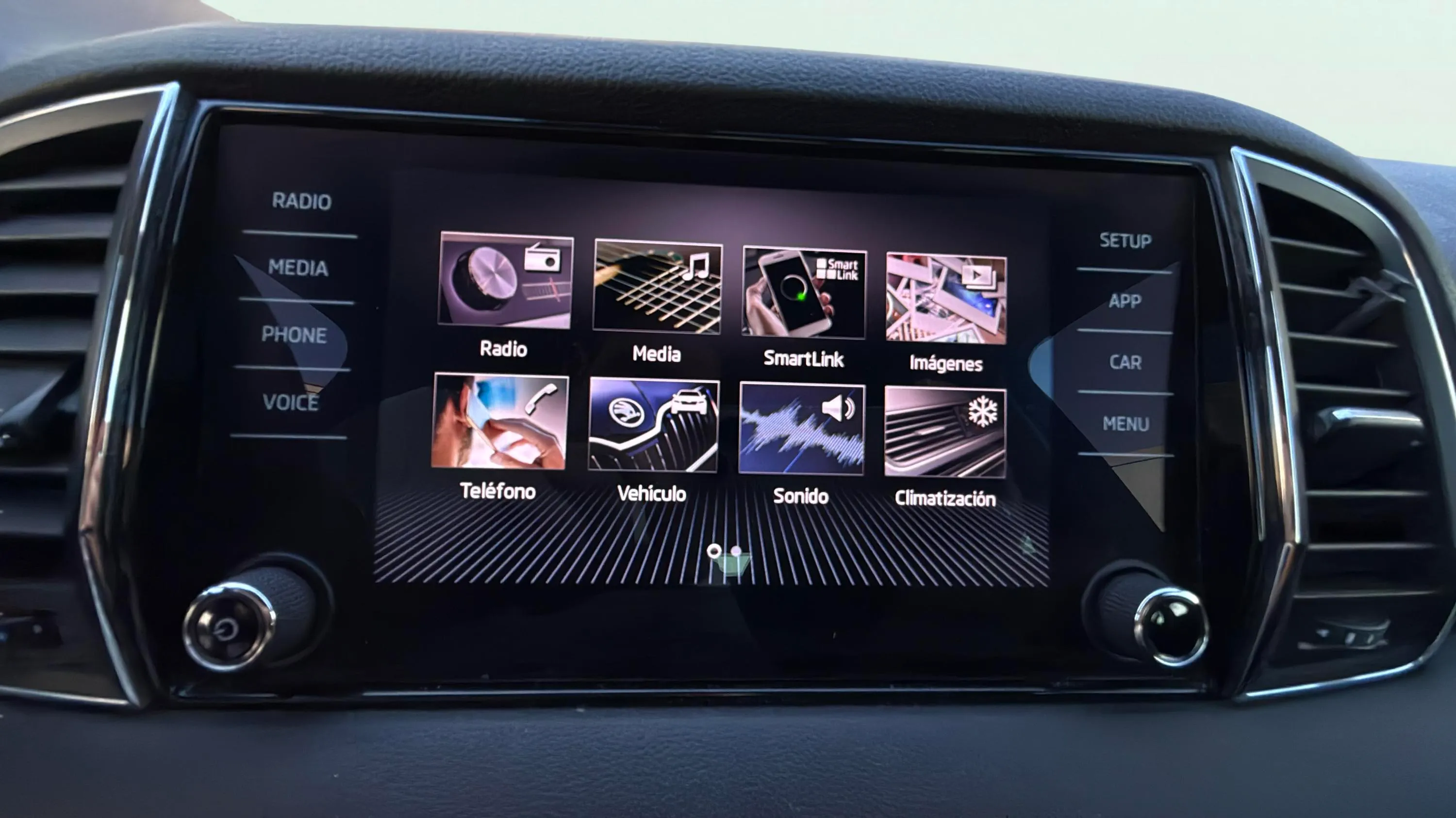 Škoda Karoq 1.6 TDI Ambition - foto 22