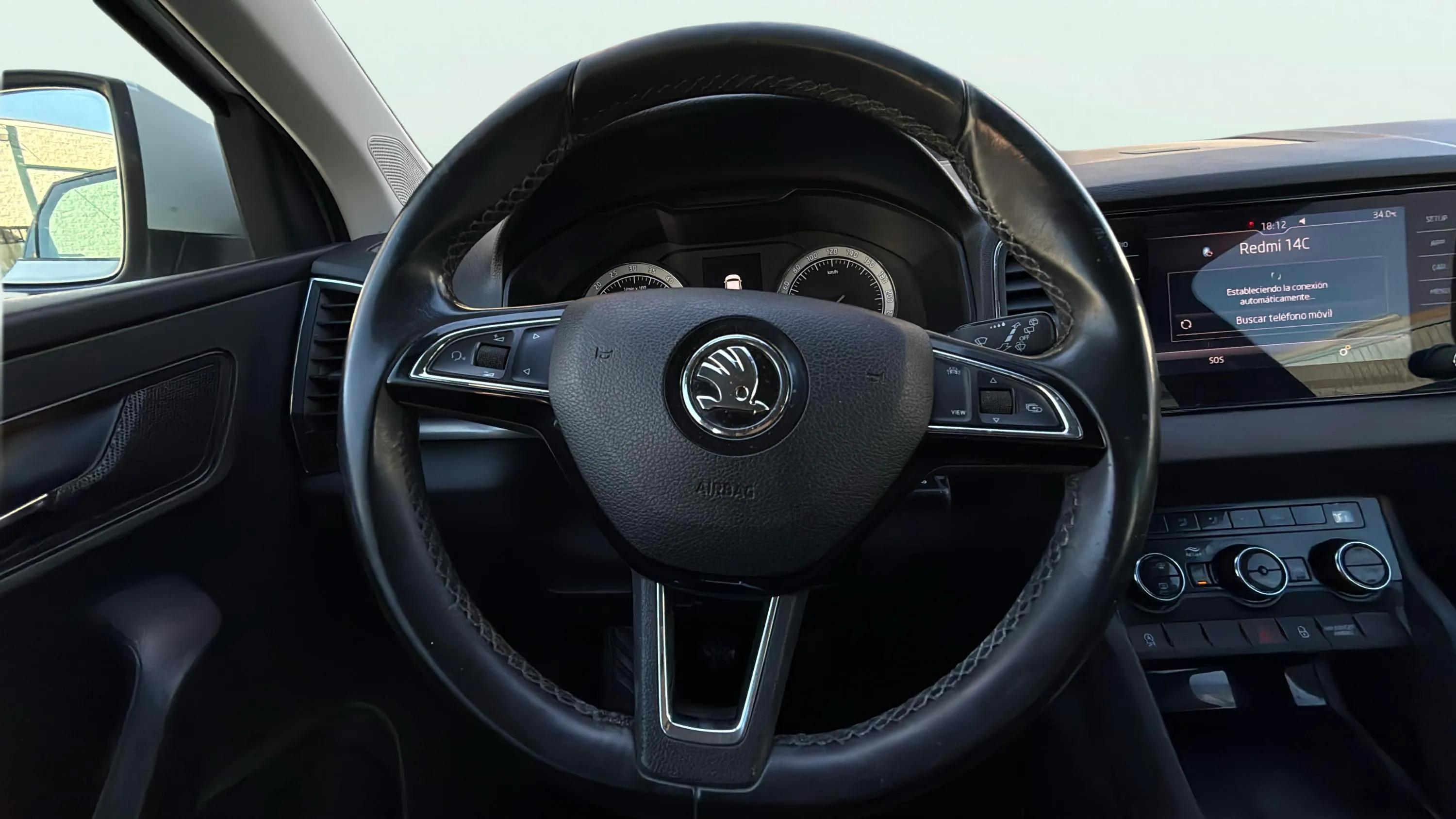 Škoda Karoq 1.6 TDI Ambition - foto 18