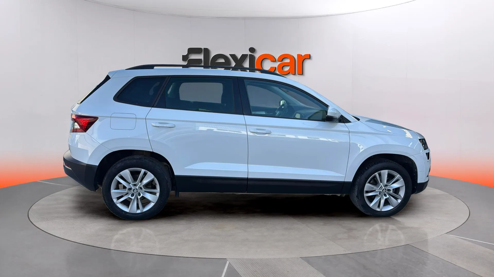 Škoda Karoq 1.6 TDI Ambition - foto 8