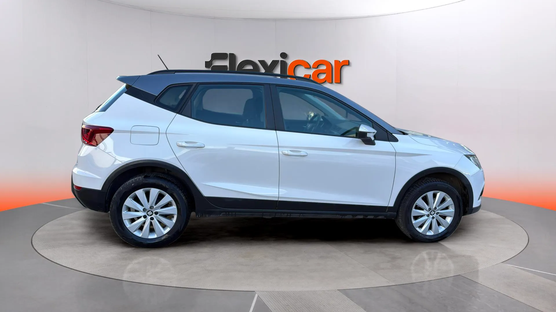 SEAT Arona 1.0 TSI Style Ecomotive - foto 8