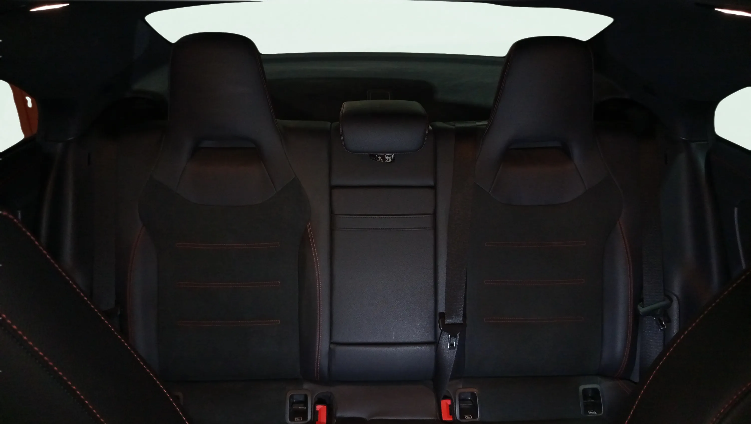 Mercedes-Benz CLA 200 D DCT - foto 15