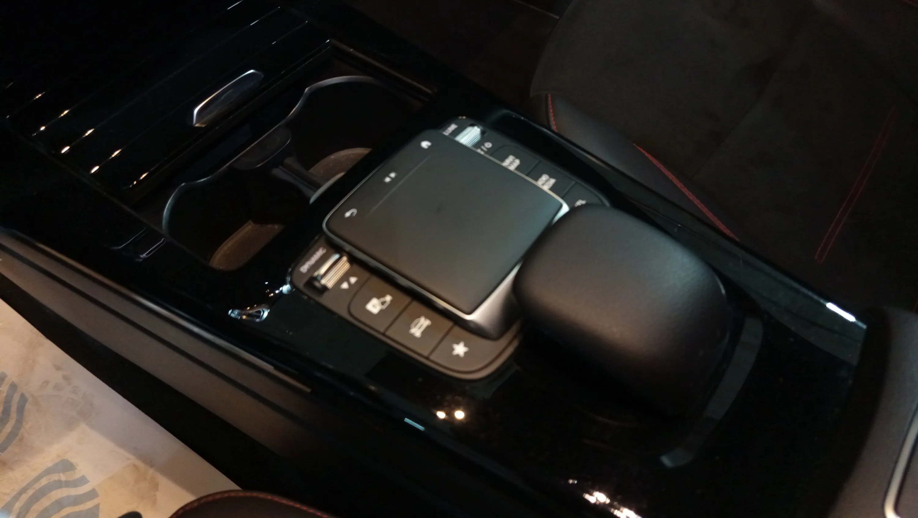 Mercedes-Benz CLA 200 D DCT - foto 21