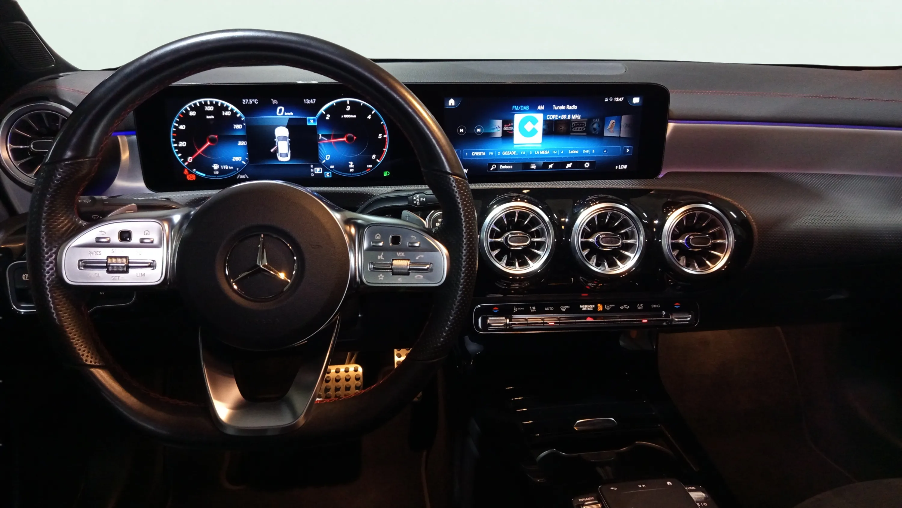 Mercedes-Benz CLA 200 D DCT - foto 11